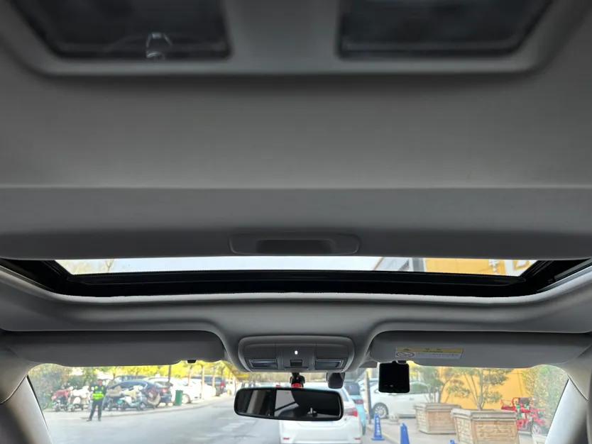 Mazda CX-8 2019 2.5L Four-Wheel Drive Deluxe Edition — миниатюра 18