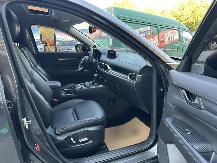 Mazda CX-8 2019 2.5L Four-Wheel Drive Deluxe Edition — миниатюра 31