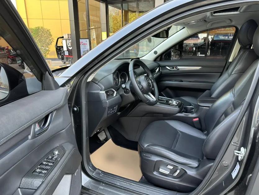 Mazda CX-8 2019 2.5L Four-Wheel Drive Deluxe Edition — миниатюра 33