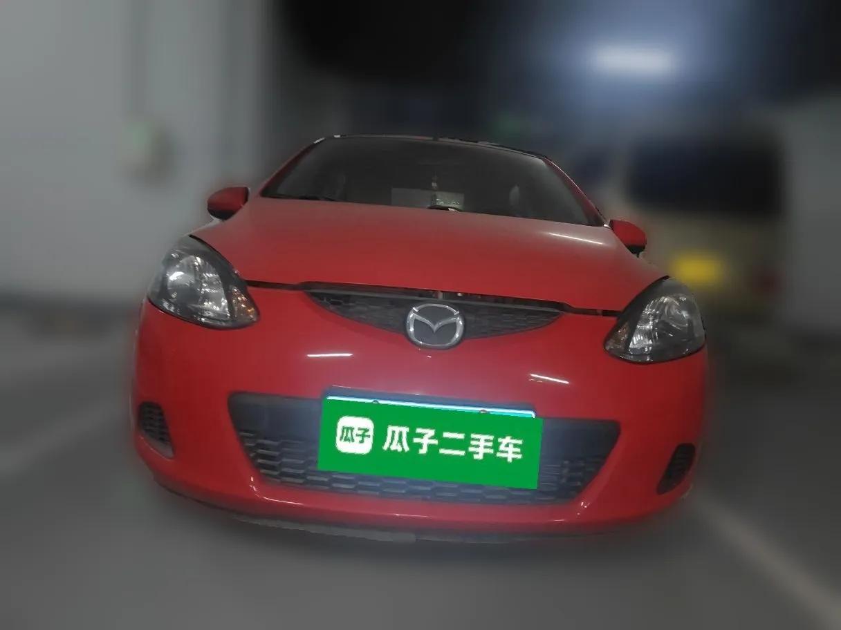 Mazda 2 2012 Hatchback Xuan Dong 1.3L Automatic Standard Edition — миниатюра 2