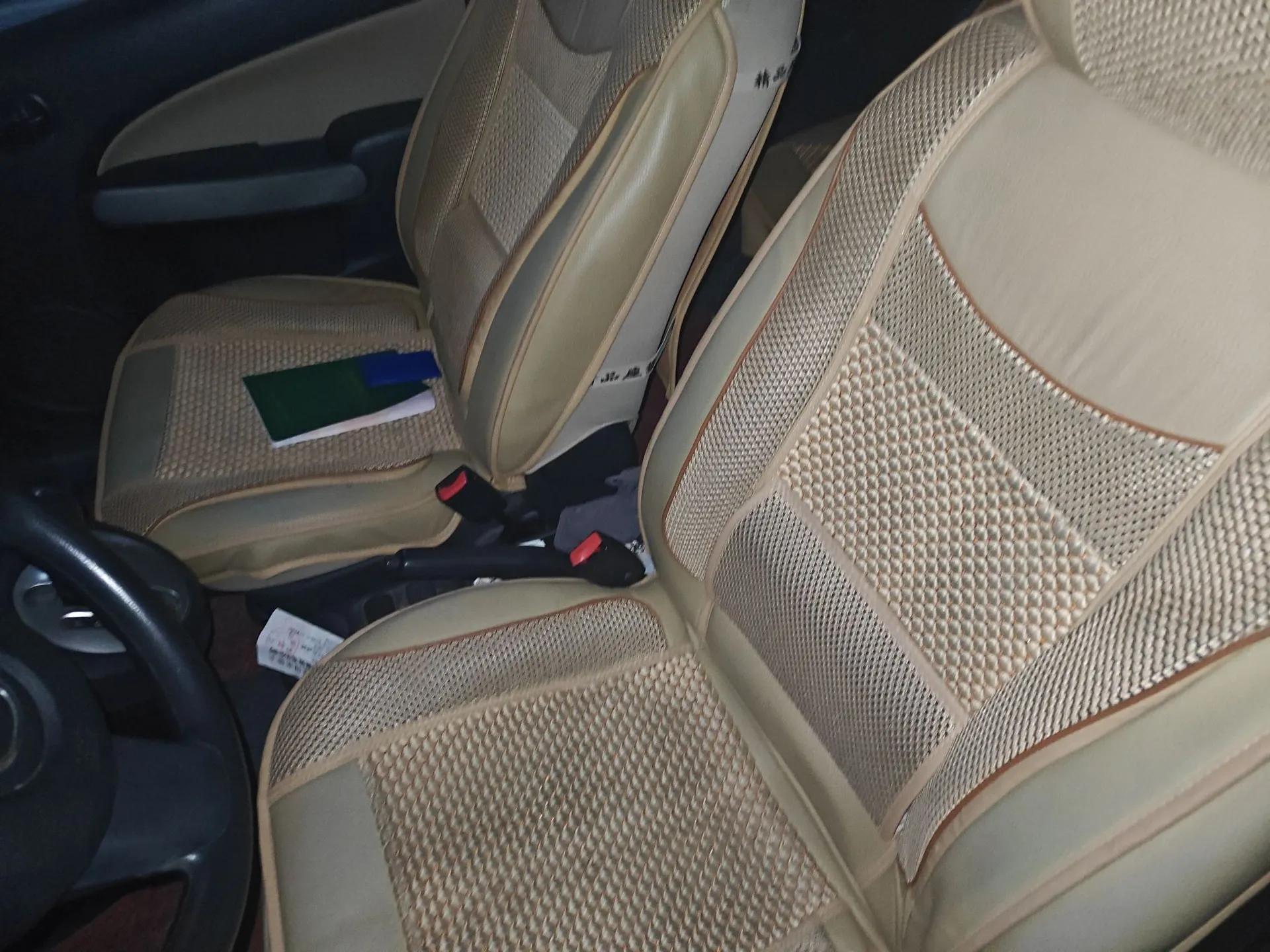 Mazda 2 2012 Hatchback Xuan Dong 1.3L Automatic Standard Edition — миниатюра 16