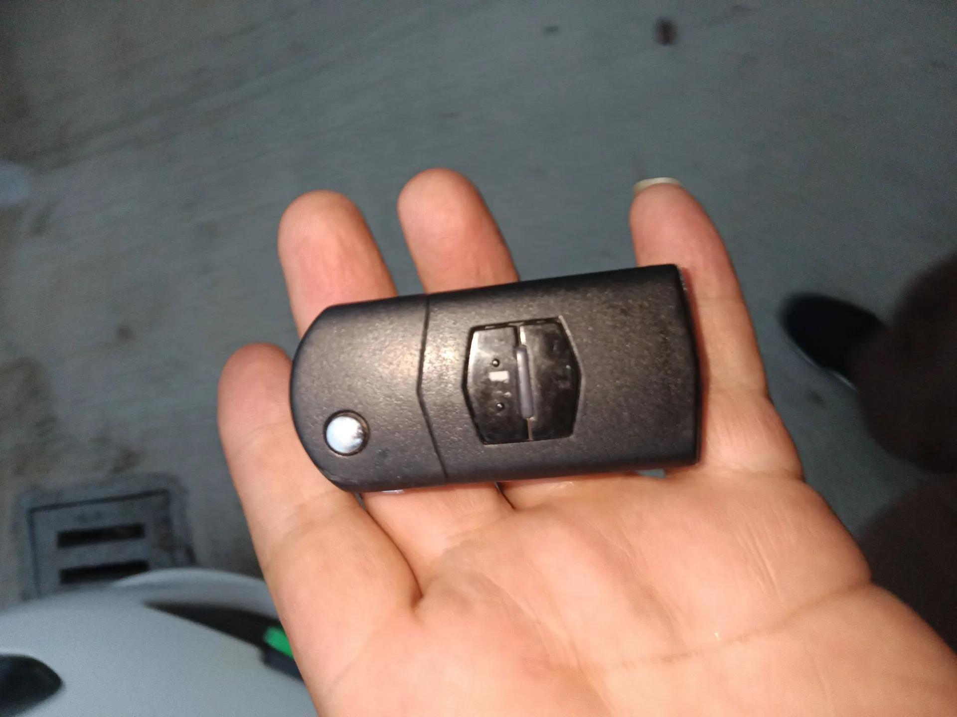 Mazda 2 2012 Hatchback Xuan Dong 1.3L Automatic Standard Edition — миниатюра 17