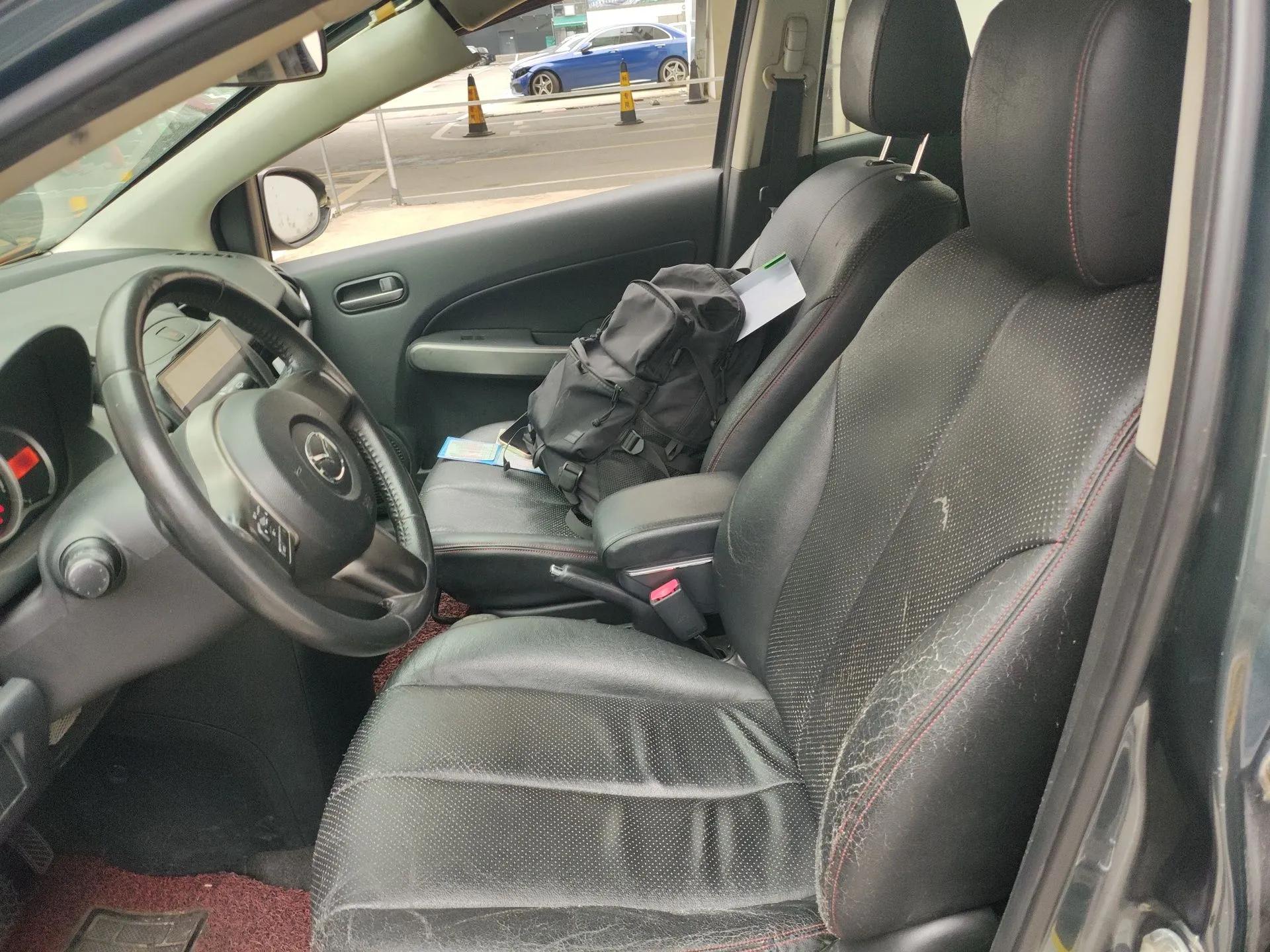 Mazda 2 2011 XuanDong 1.5L Automatic Value Edition — миниатюра 16