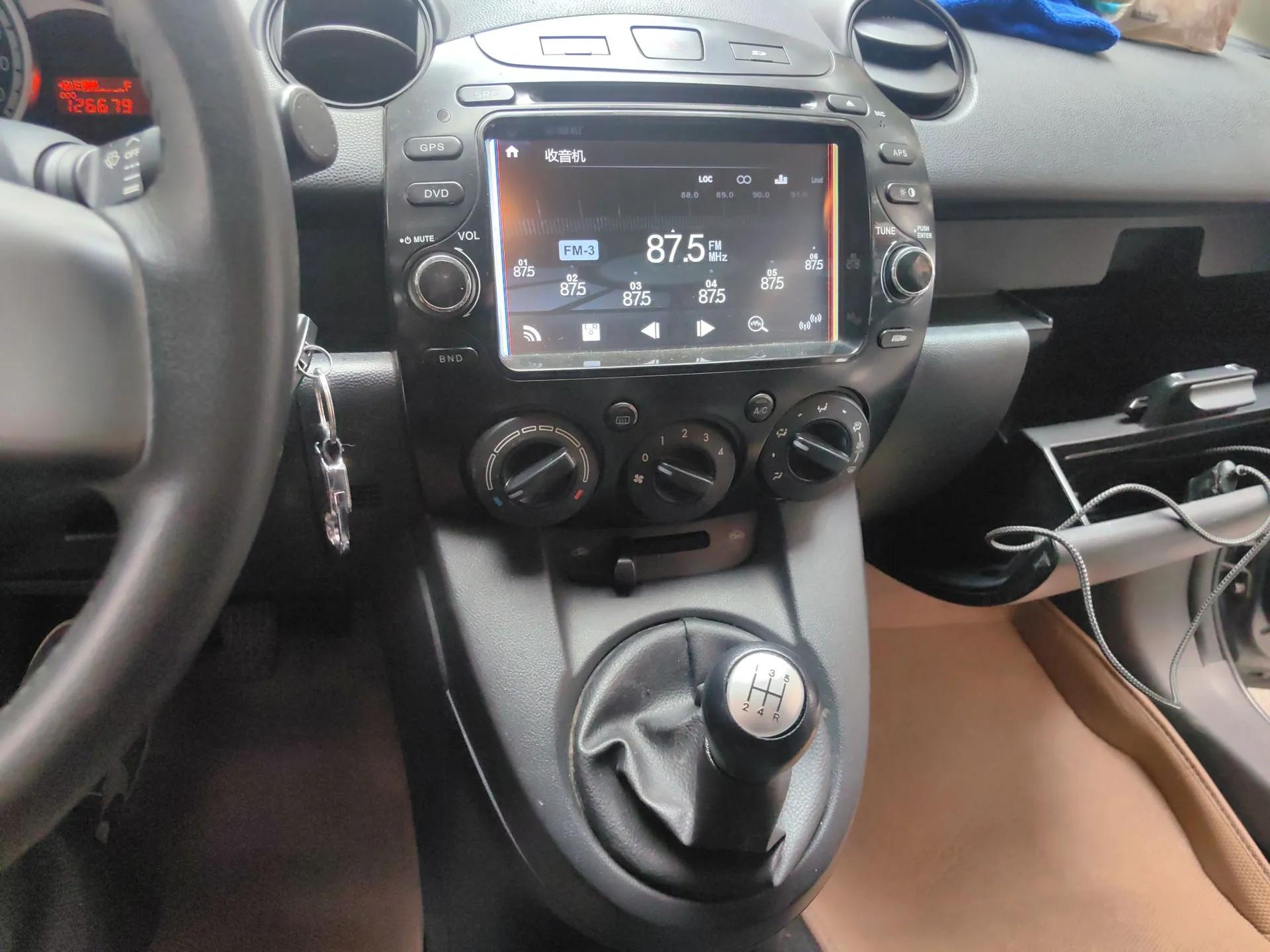 Mazda 2 2011 XuanDong 1.5L Manual Fashion Edition — миниатюра 14