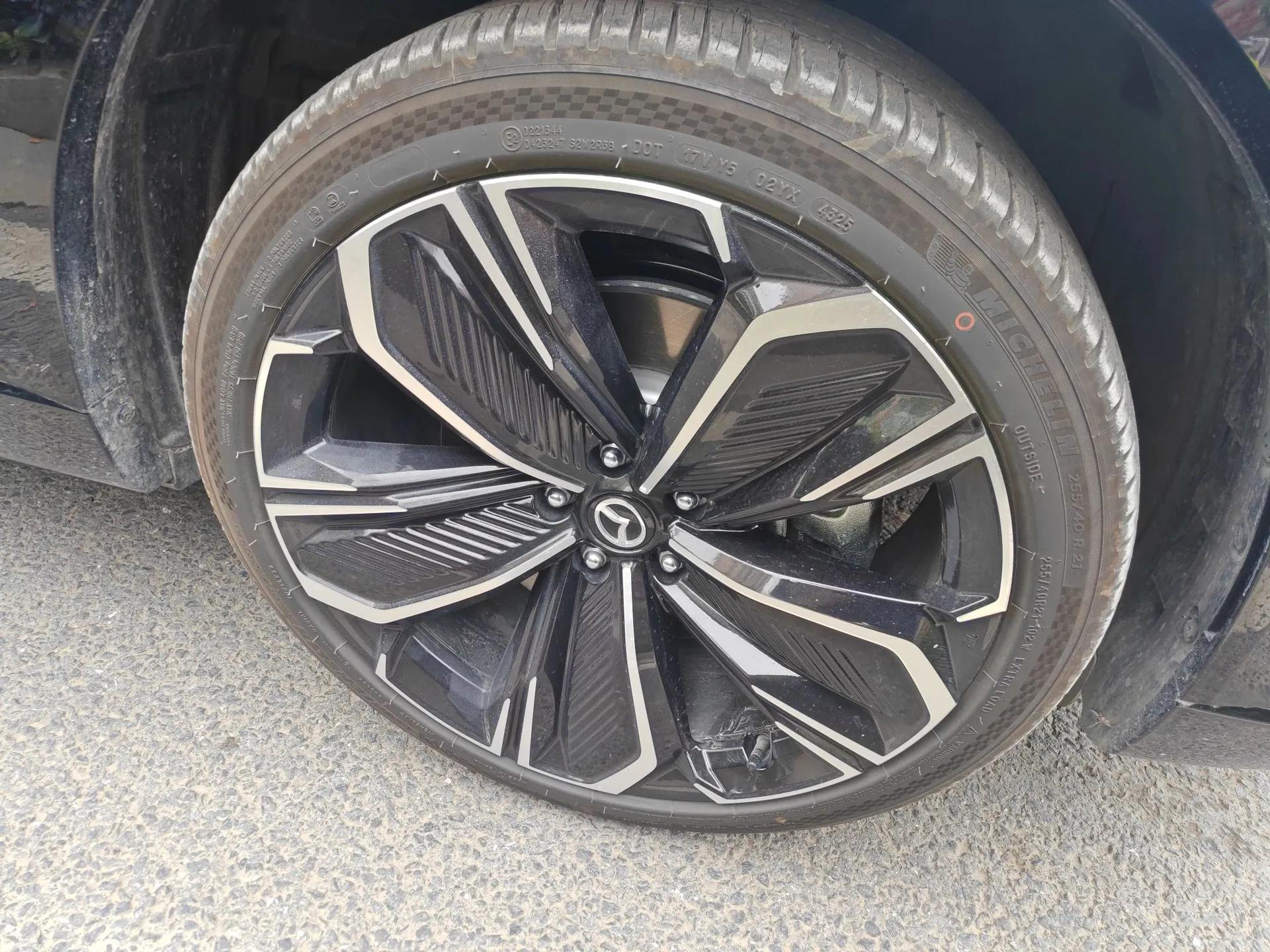 Mazda EZ-60 2025 Model Range-Extended 200 Max — миниатюра 8