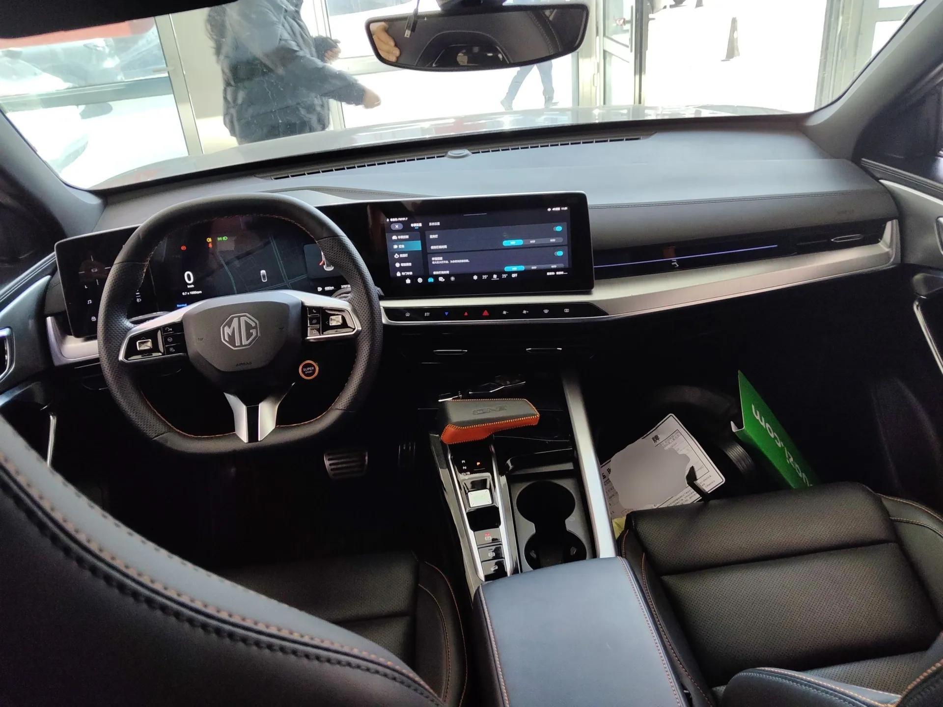 MG ONE 2022 α-Smart Sports Series 1.5T Standard Edition — миниатюра 12
