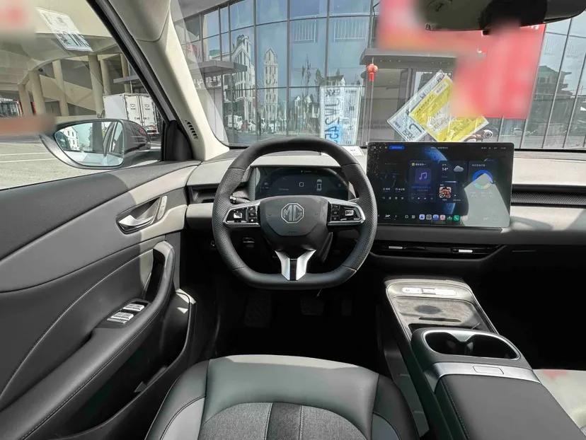 MG ES5 2025 425 Pro Rear-Drive Version — миниатюра 22