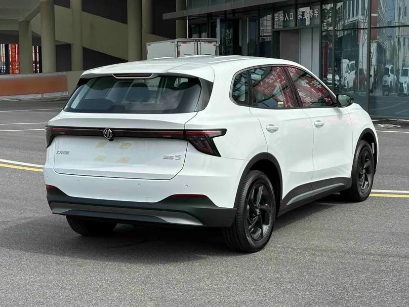 MG ES5 2025 425 Pro Rear-Drive Version — миниатюра 6