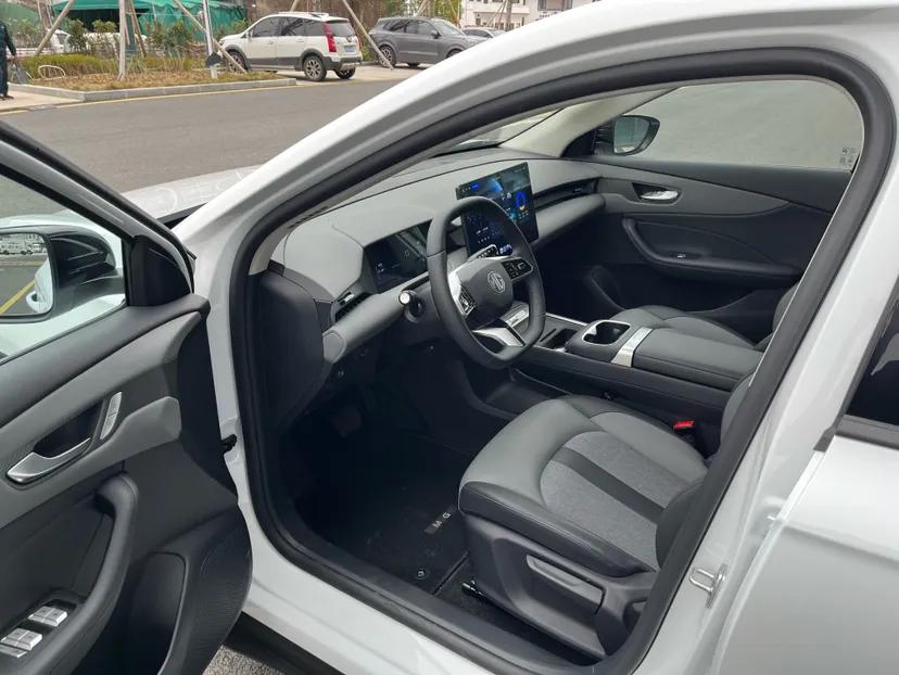 MG ES5 2025 425 Pro Rear-Drive Version — миниатюра 7