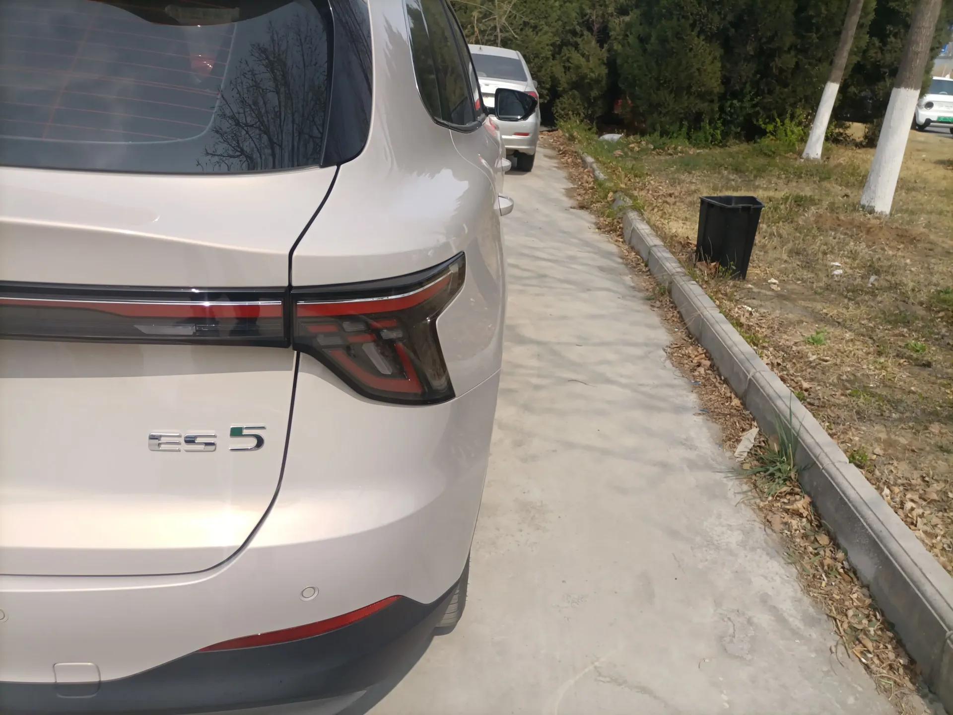MG ES5 2025 525max Rear-Drive Intelligent Driving Version — миниатюра 8