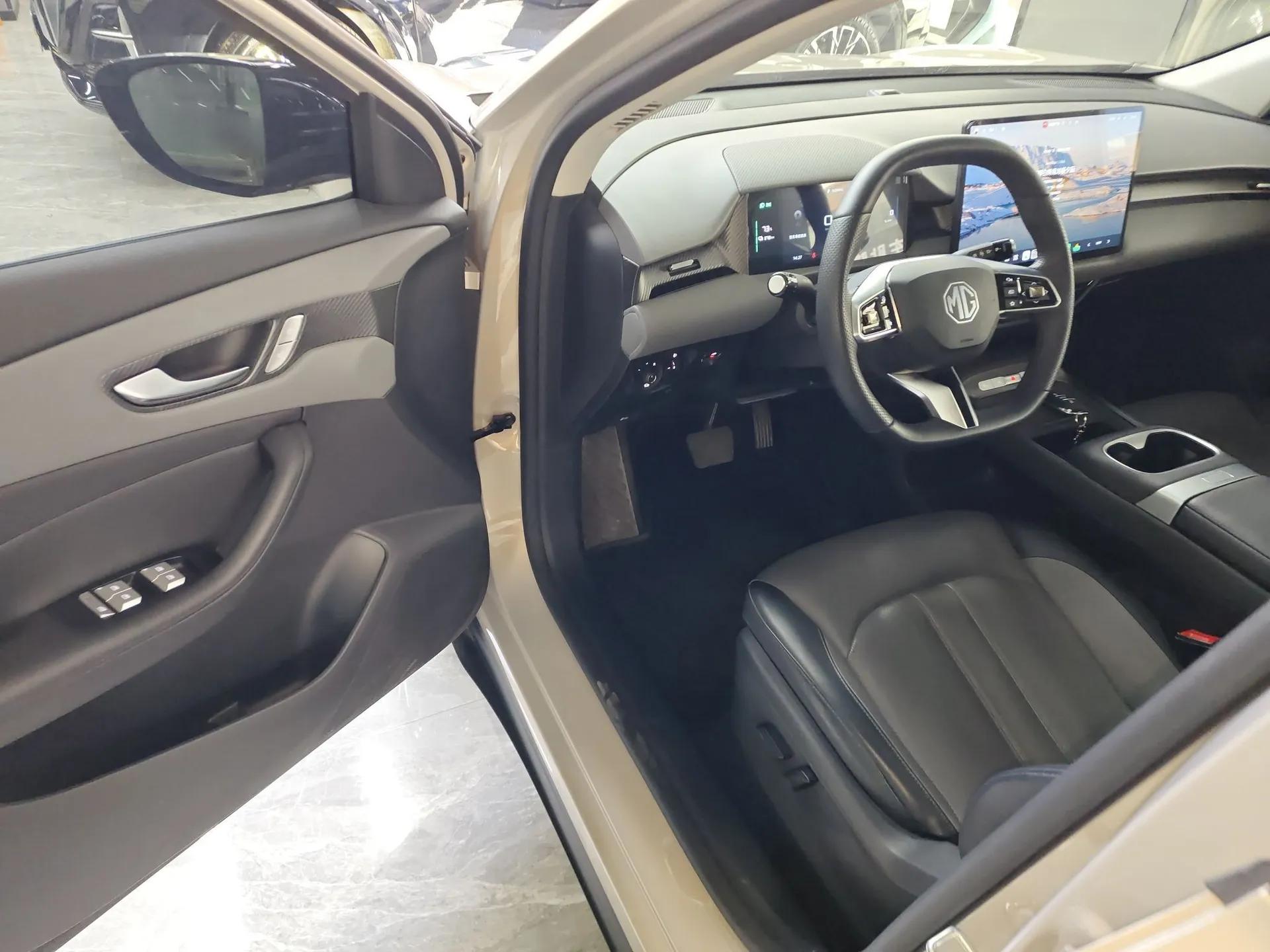 MG ES5 2025 515plus Rear-Drive Version — миниатюра 18
