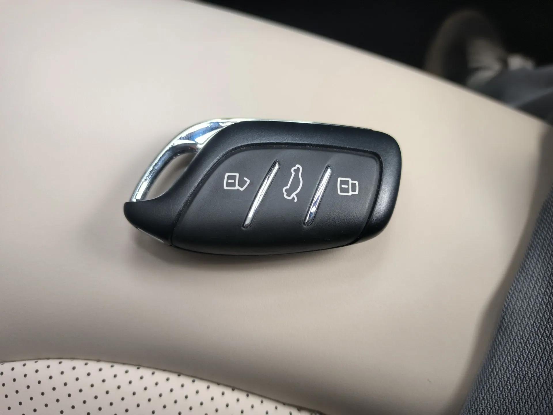 MG ES5 2025 525max Rear-Drive Intelligent Driving Version — миниатюра 12