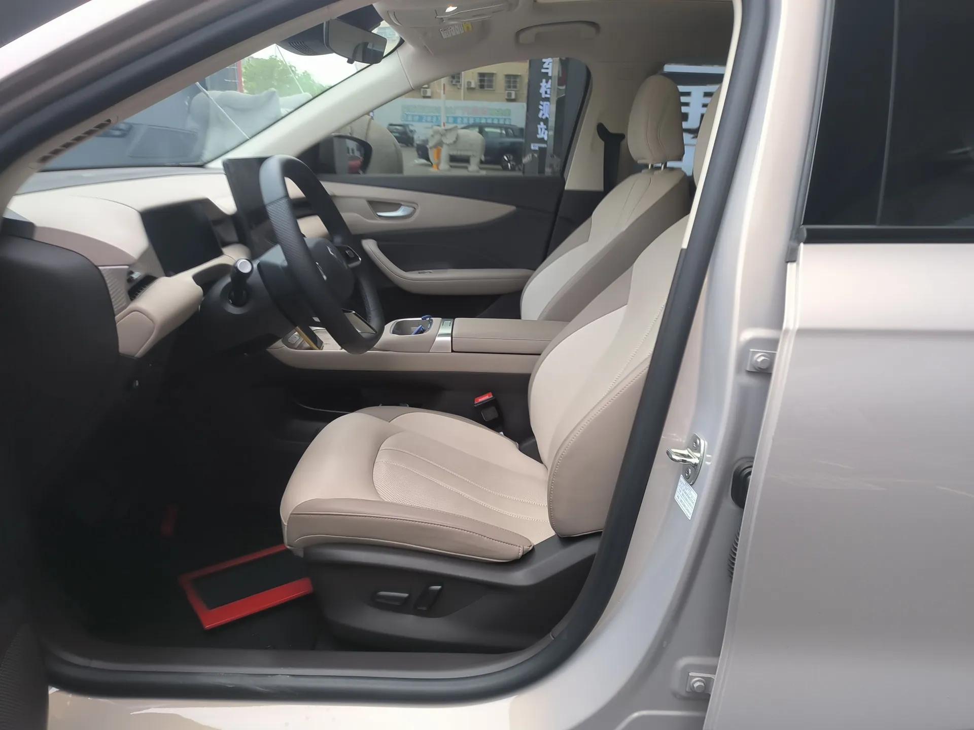 MG ES5 2025 525max Rear-Drive Intelligent Driving Version — миниатюра 18