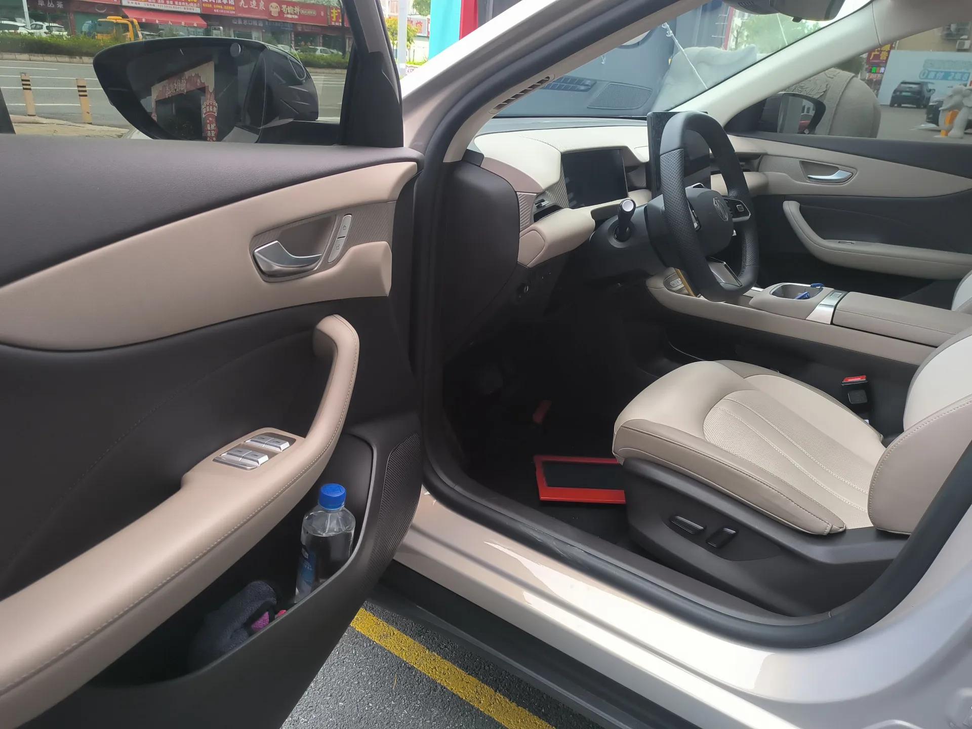 MG ES5 2025 525max Rear-Drive Intelligent Driving Version — миниатюра 19
