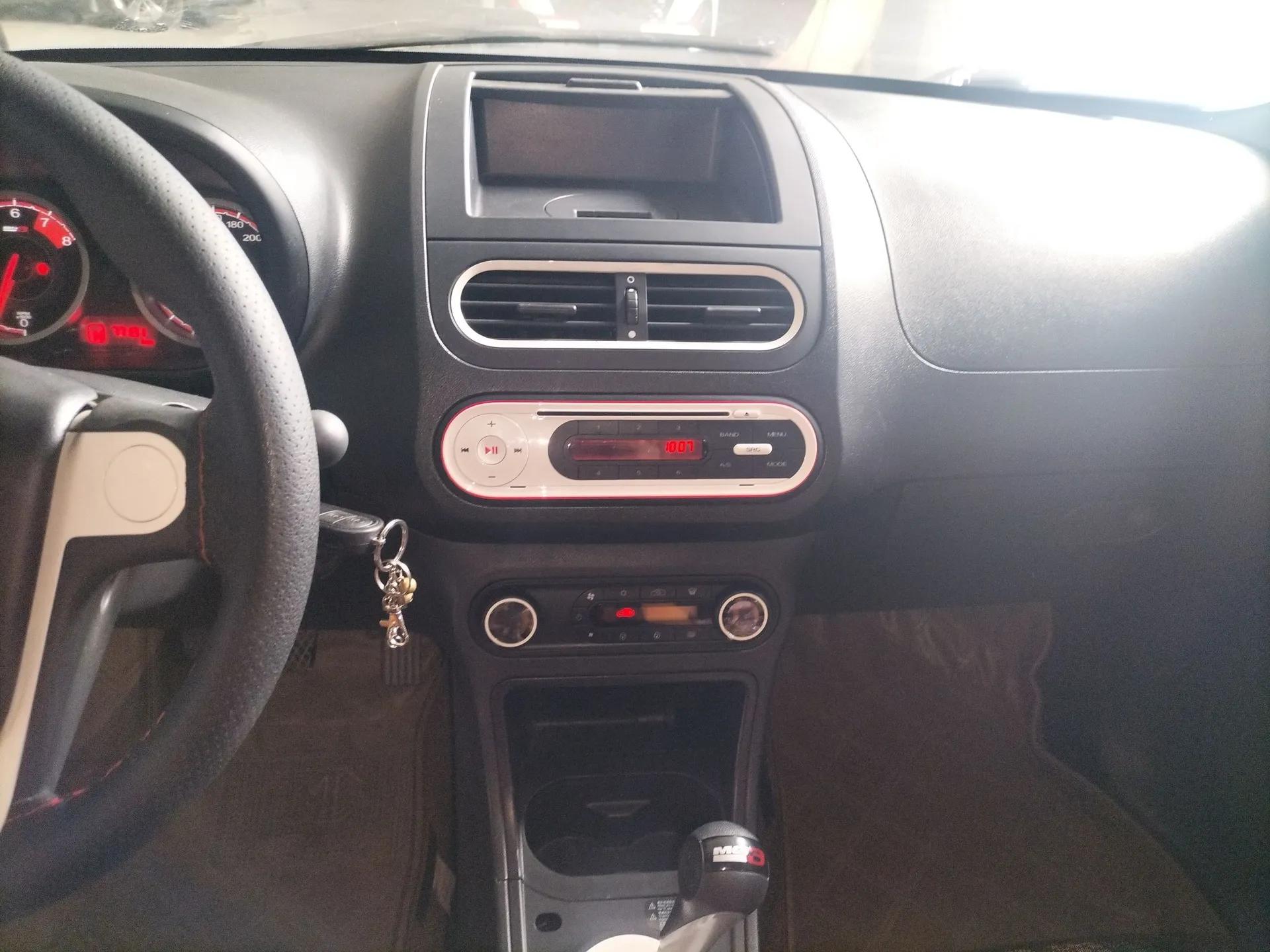MG 3SW 2015 1.5L AMT Elite Model — миниатюра 12