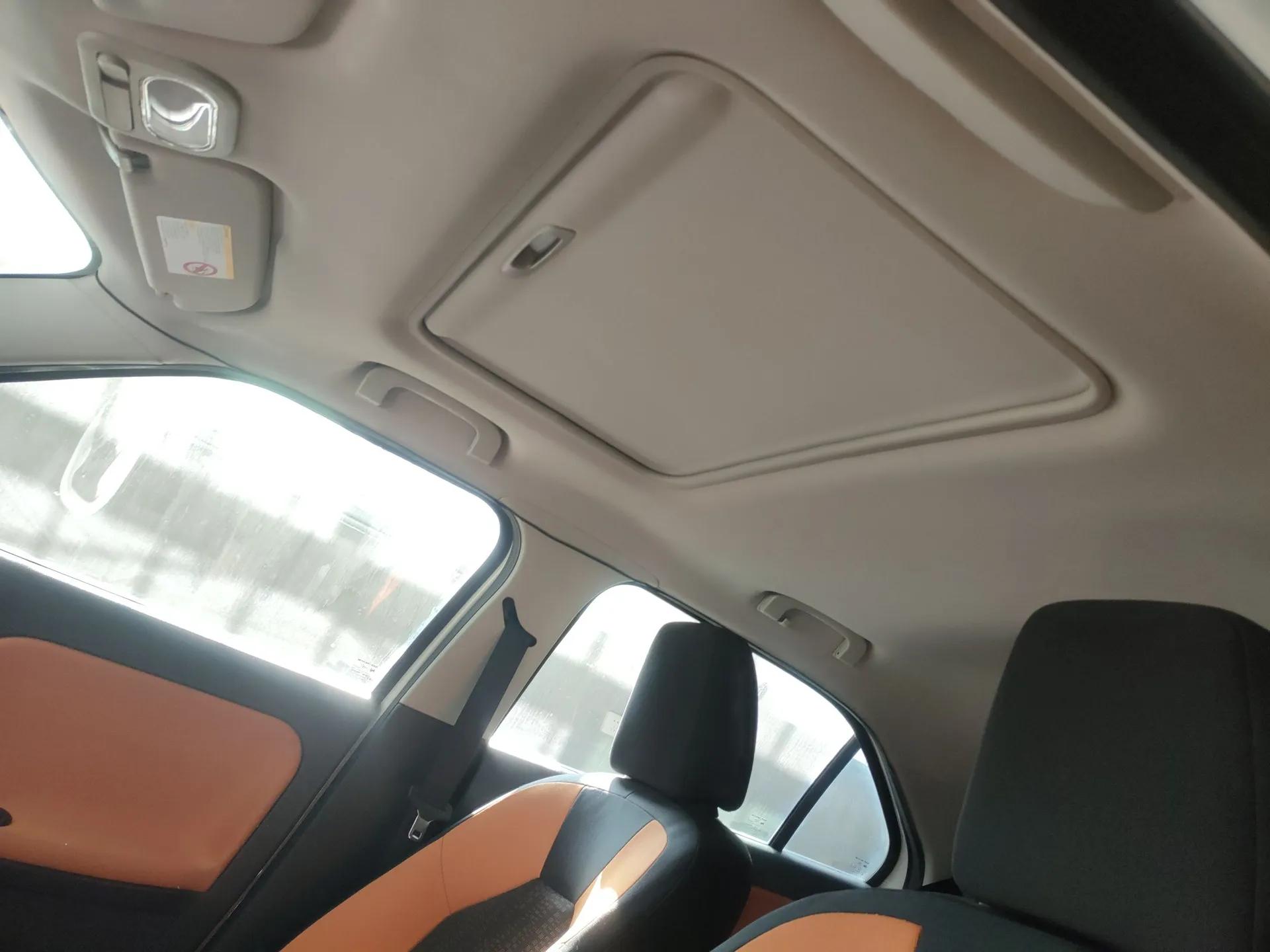 MG 3SW 2015 1.5L AMT Elite Model — миниатюра 19