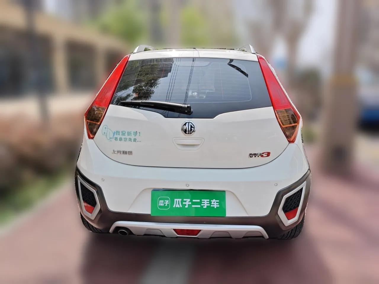 MG 3SW 2015 1.5L AMT Elite Model — миниатюра 5