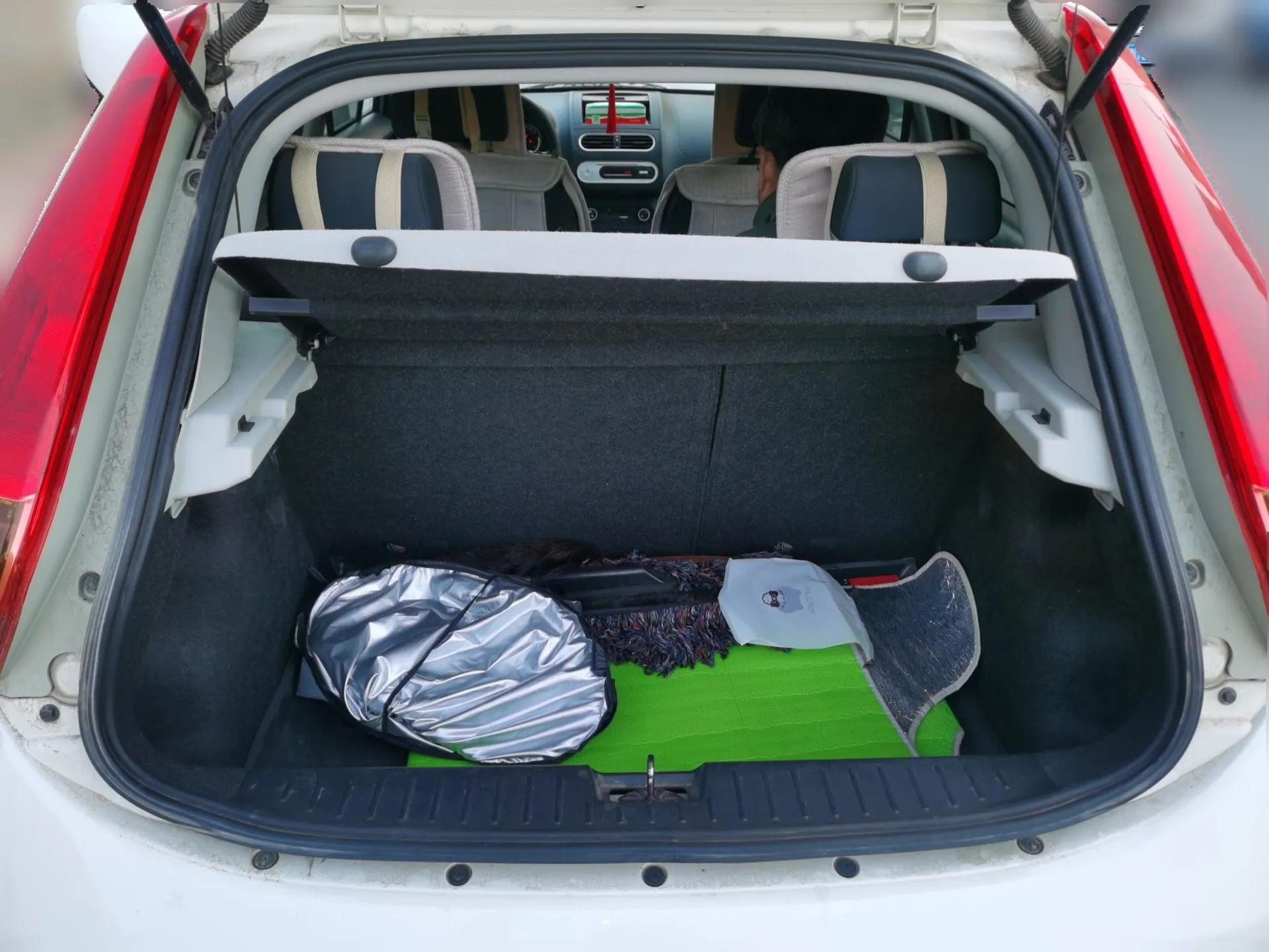 MG 3SW 2015 1.5L AMT Elite Model — миниатюра 20