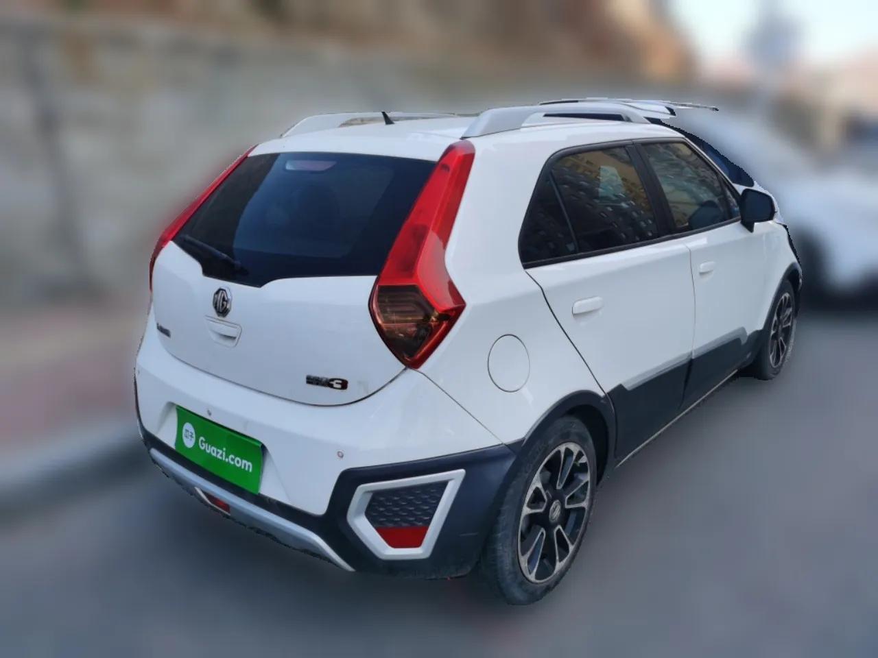MG 3SW 2015 1.5L AMT Elite Model — миниатюра 6