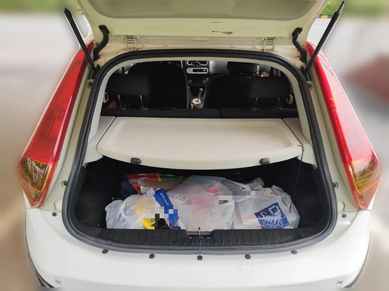 MG 3SW 2015 1.5L AMT Elite Model — миниатюра 20