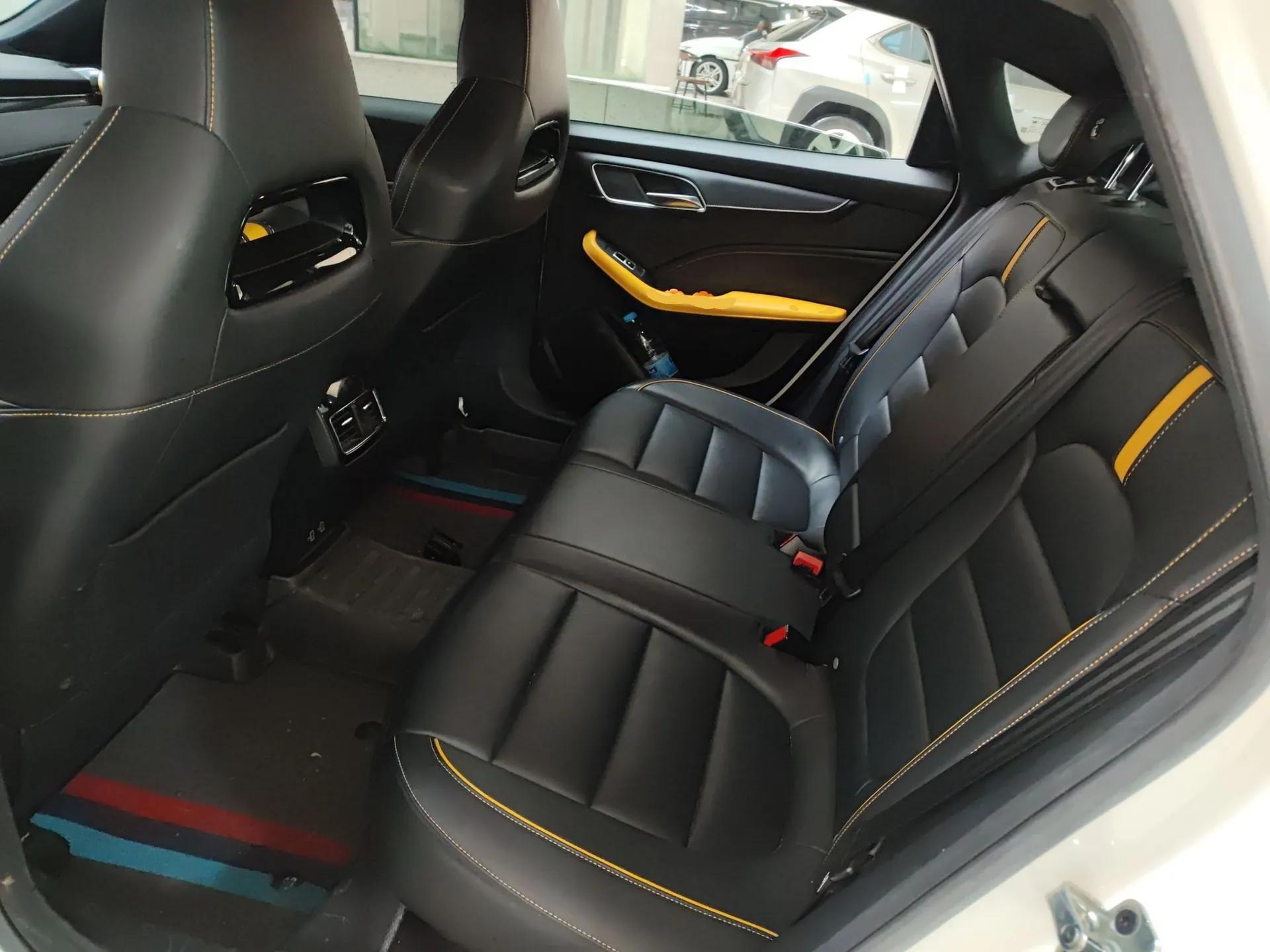 MG 6 New Energy 2020 1.5T Hybrid Leading Trendy Edition — миниатюра 19