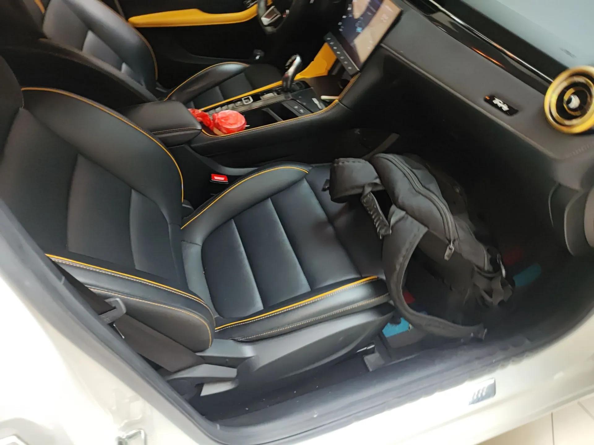 MG 6 New Energy 2020 1.5T Hybrid Leading Trendy Edition — миниатюра 23