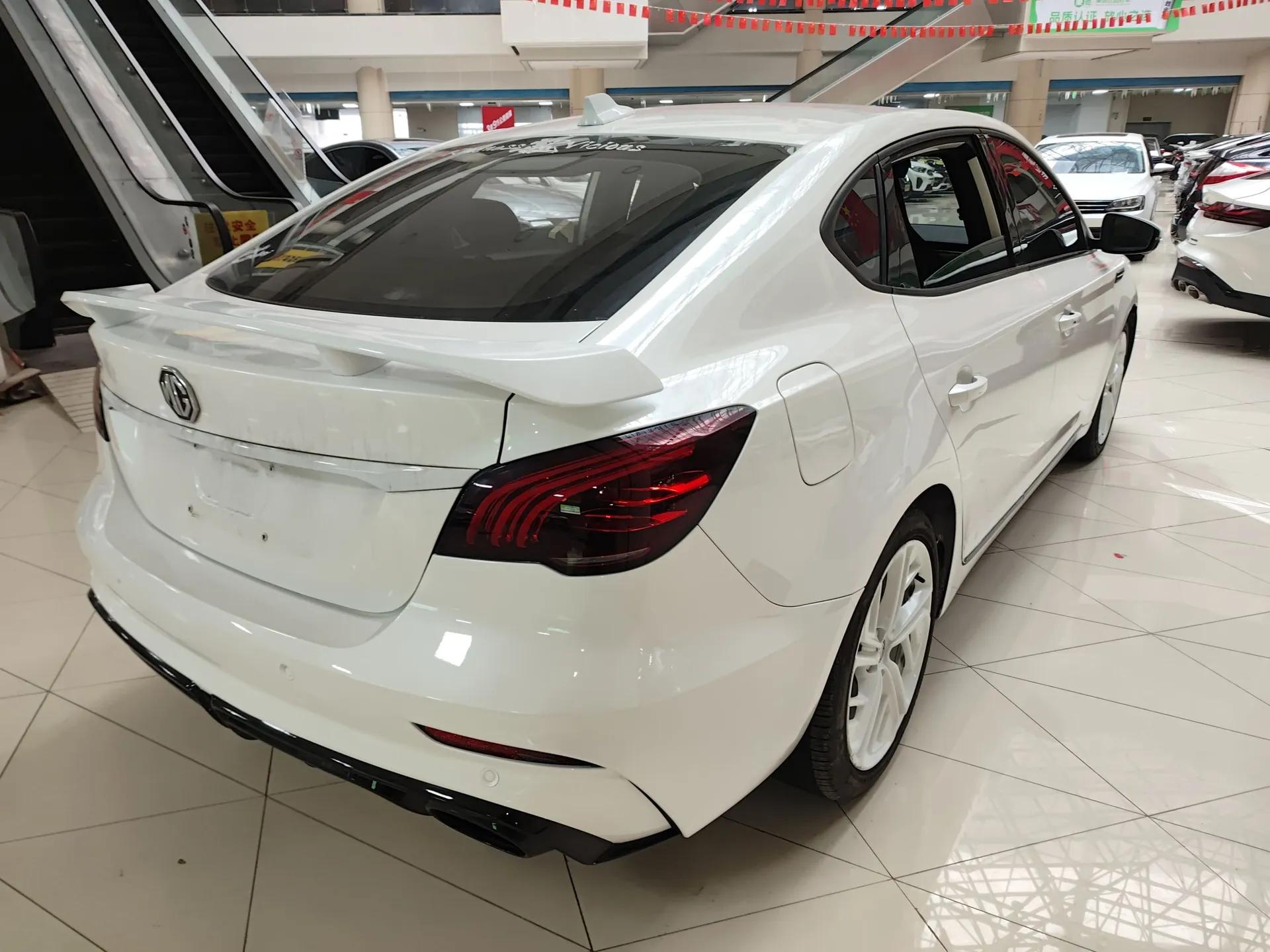 MG 6 New Energy 2020 1.5T Hybrid Leading Trendy Edition — миниатюра 4