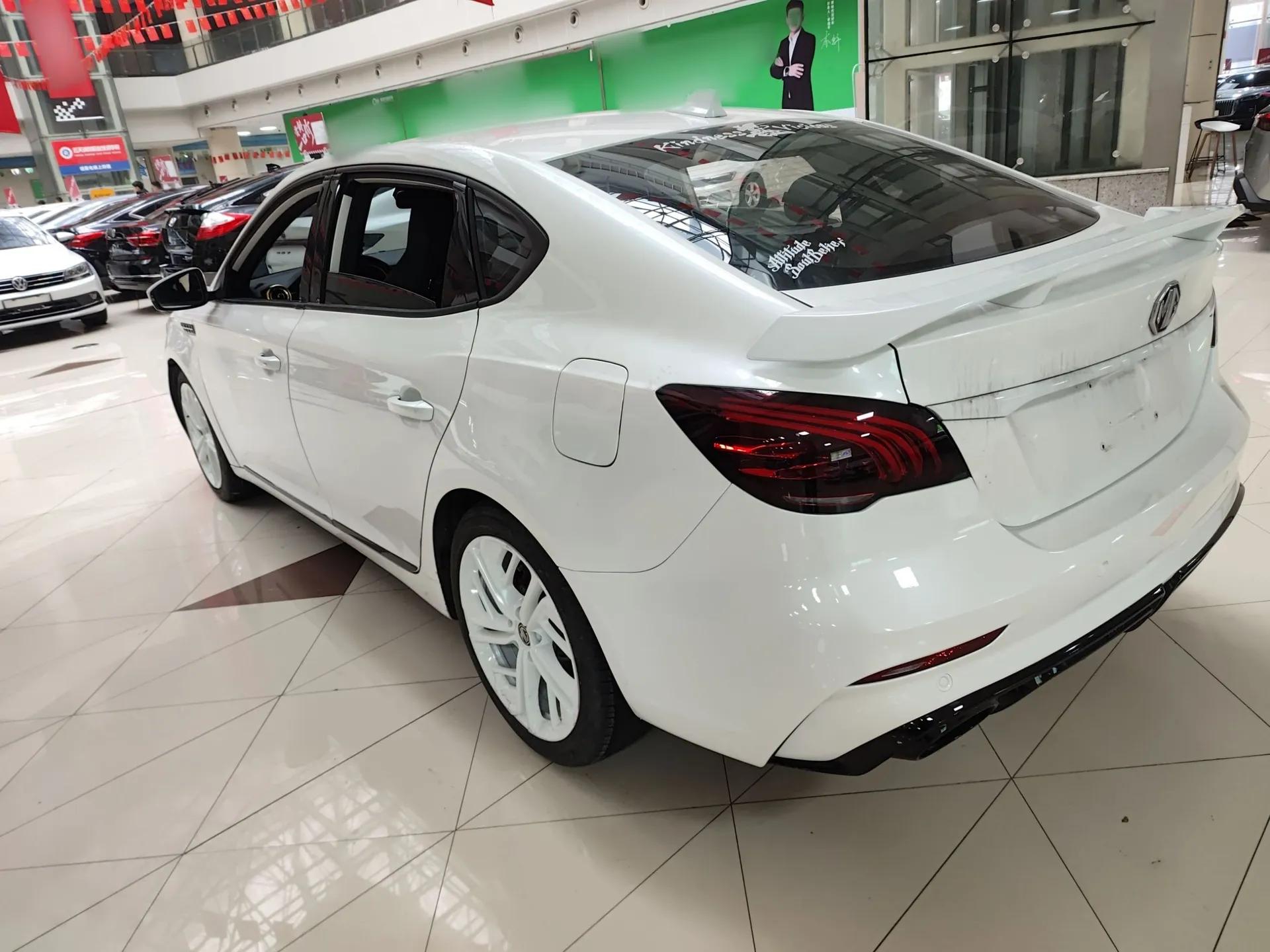 MG 6 New Energy 2020 1.5T Hybrid Leading Trendy Edition — миниатюра 7