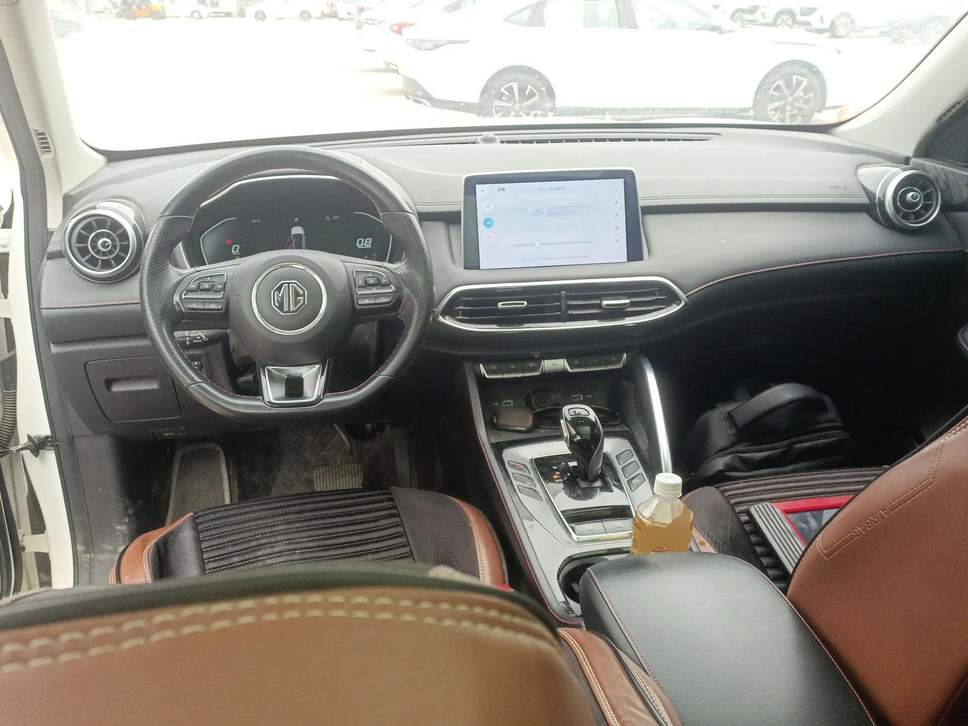 MG Pilot 2021 300TGI Automatic Two-Wheel Drive Fuel-Efficient Luxury Edition — миниатюра 12