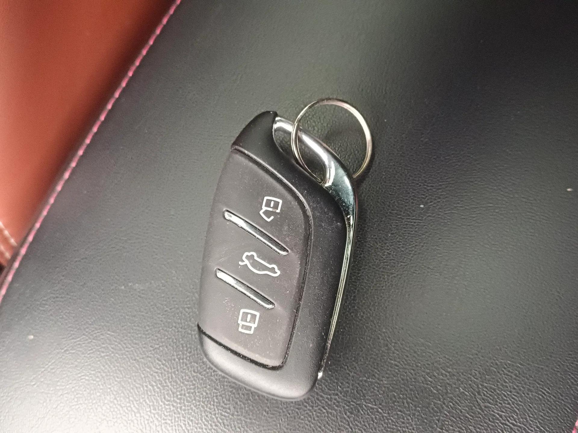 MG Pilot 2021 300TGI Automatic Two-Wheel Drive Fuel-Efficient Luxury Edition — миниатюра 22