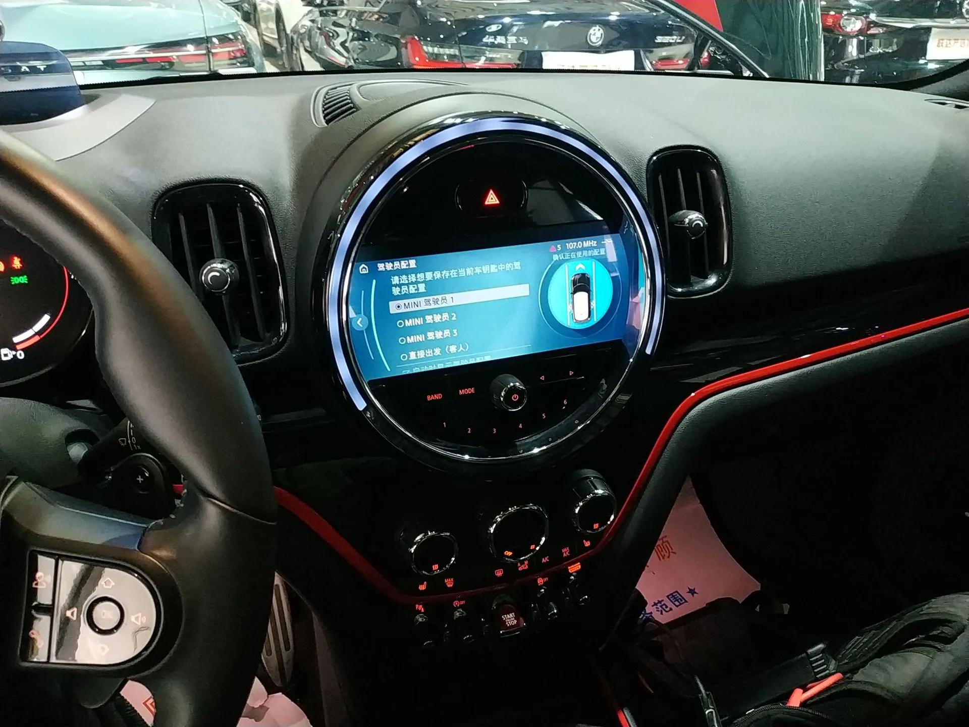 MINI JCM COUNTRYMAN 2022 2.0T JOHN COOPER WORKS ALL-IN — миниатюра 15