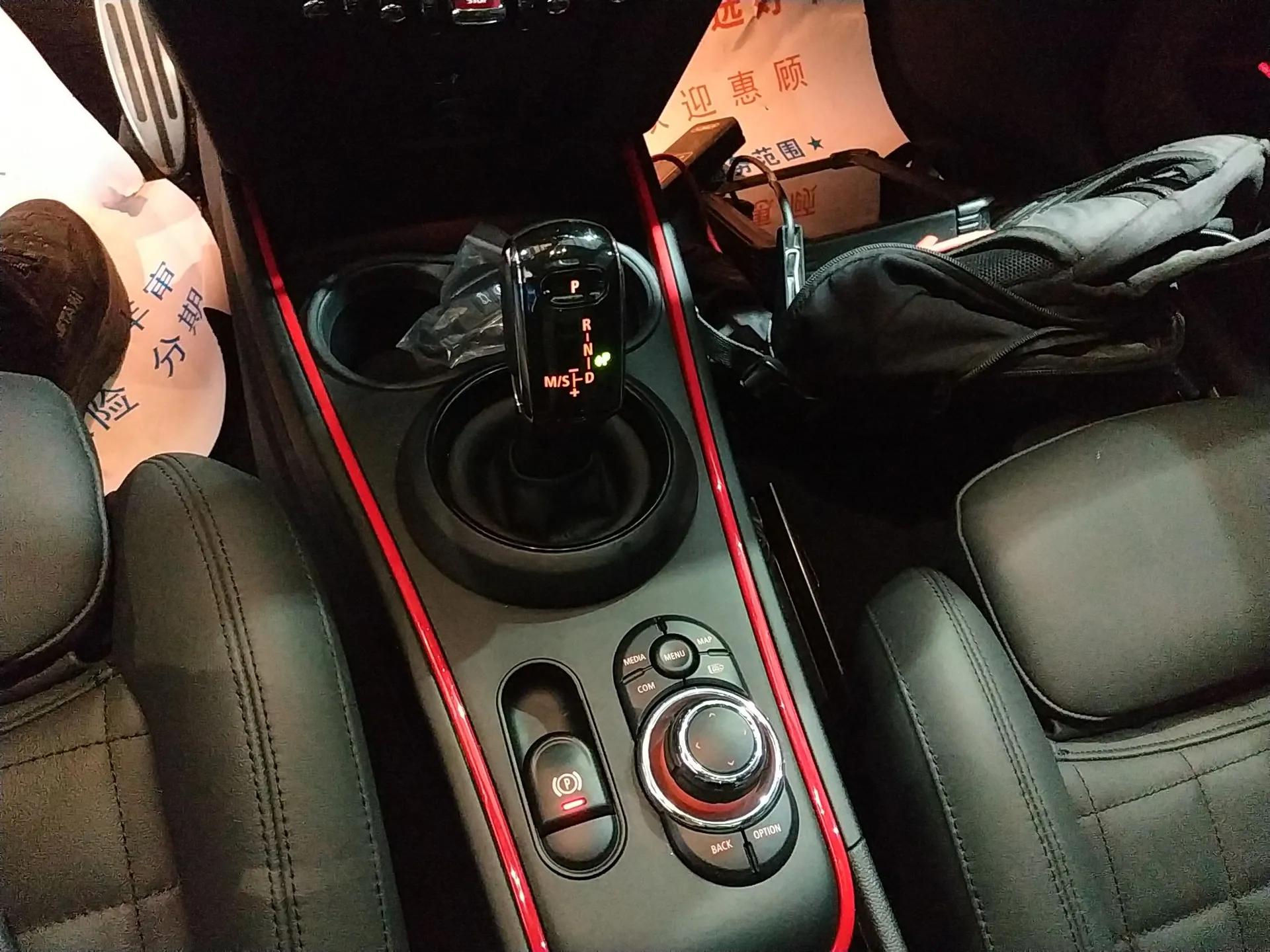 MINI JCM COUNTRYMAN 2022 2.0T JOHN COOPER WORKS ALL-IN — миниатюра 16