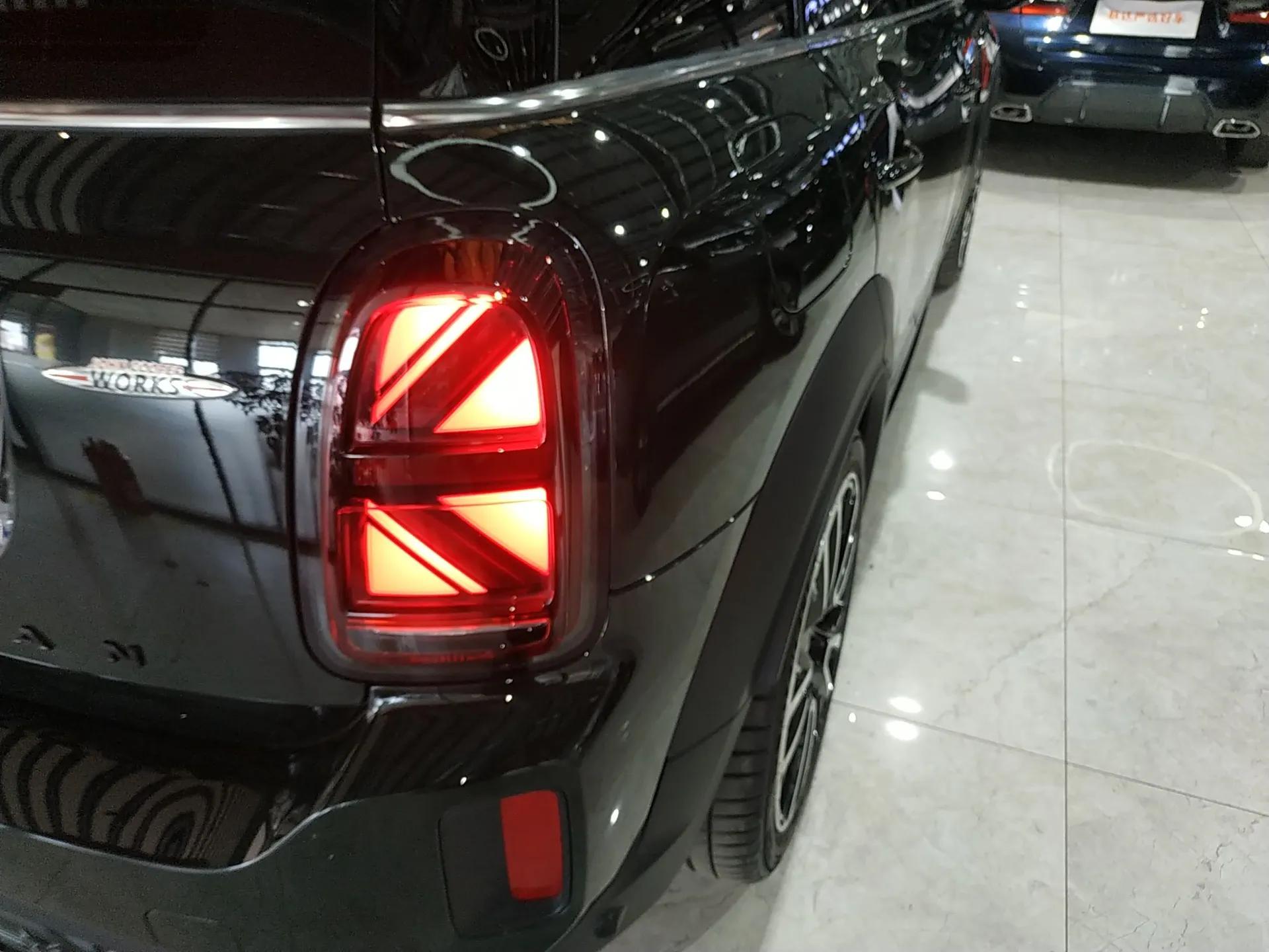 MINI JCM COUNTRYMAN 2022 2.0T JOHN COOPER WORKS ALL-IN — миниатюра 8