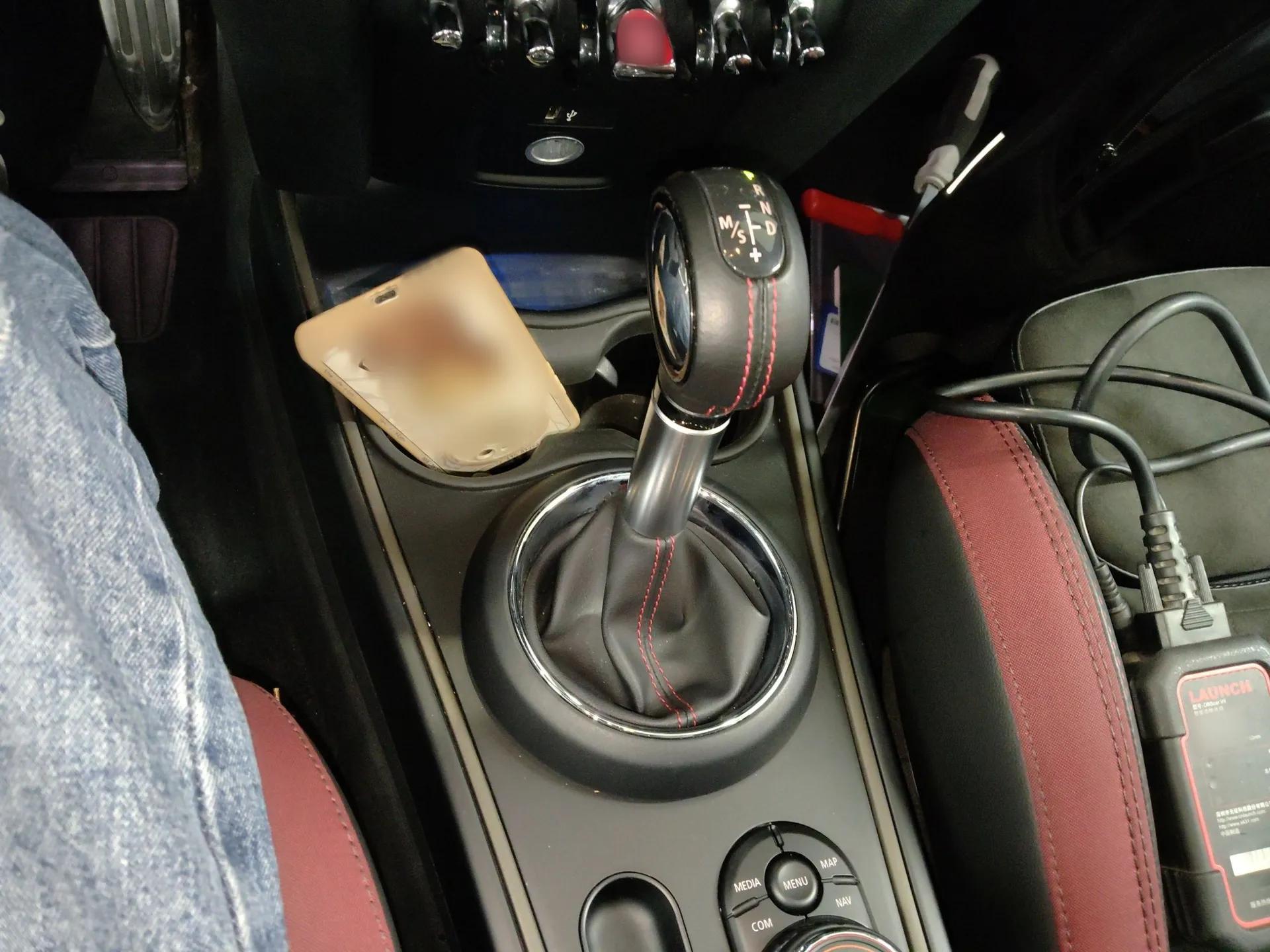 MINI JCM COUNTRYMAN 2018 2.0T JOHN COOPER WORKS ALL-IN — миниатюра 17