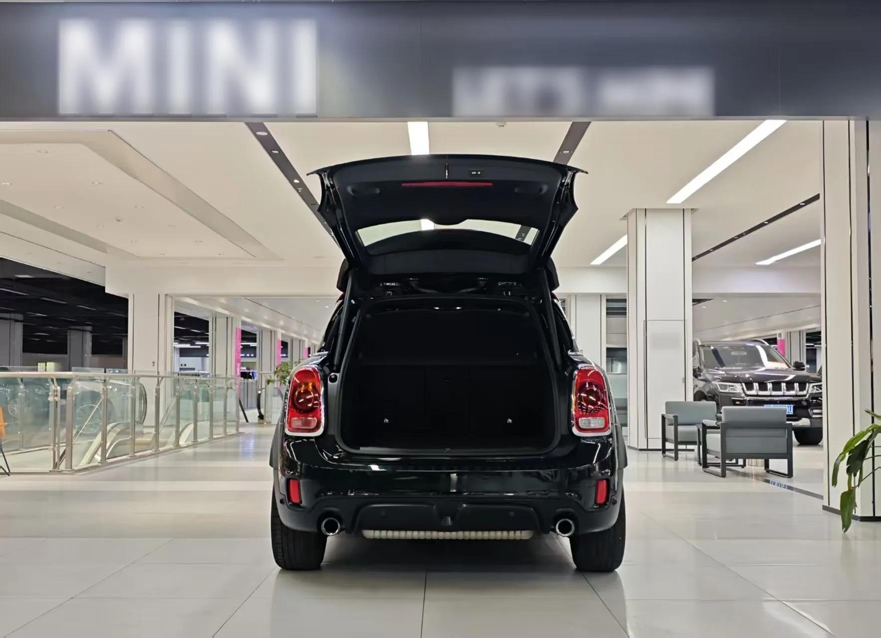MINI JCM COUNTRYMAN 2018 2.0T JOHN COOPER WORKS ALL-IN — миниатюра 20