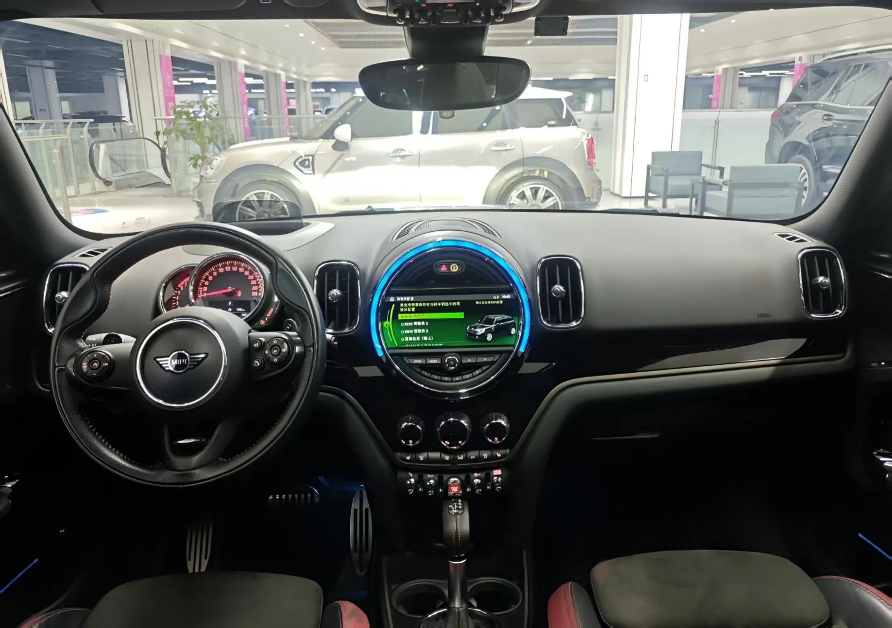 MINI JCM COUNTRYMAN 2018 2.0T JOHN COOPER WORKS ALL-IN — миниатюра 24
