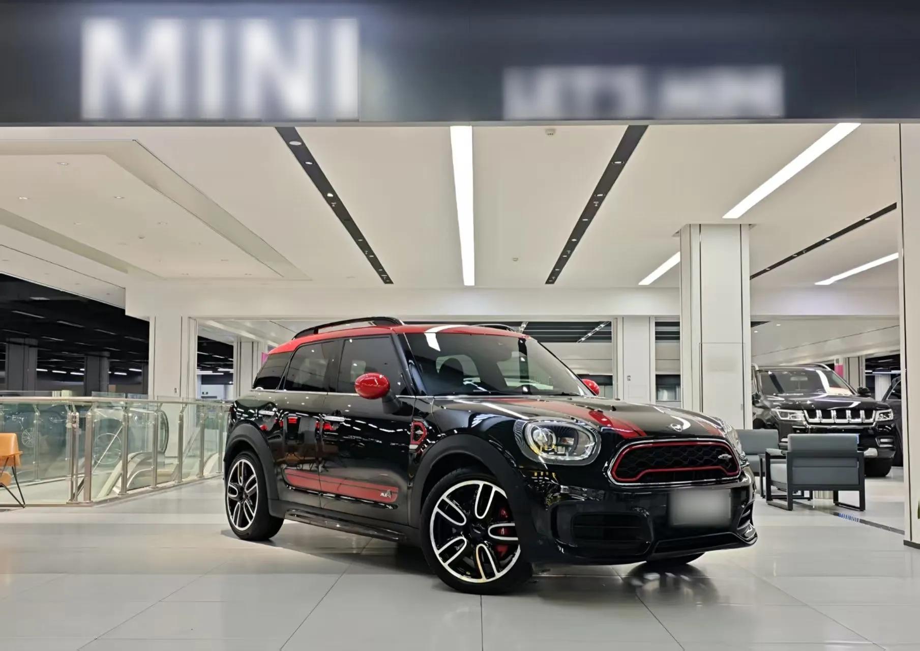MINI JCM COUNTRYMAN 2018 2.0T JOHN COOPER WORKS ALL-IN — миниатюра 4