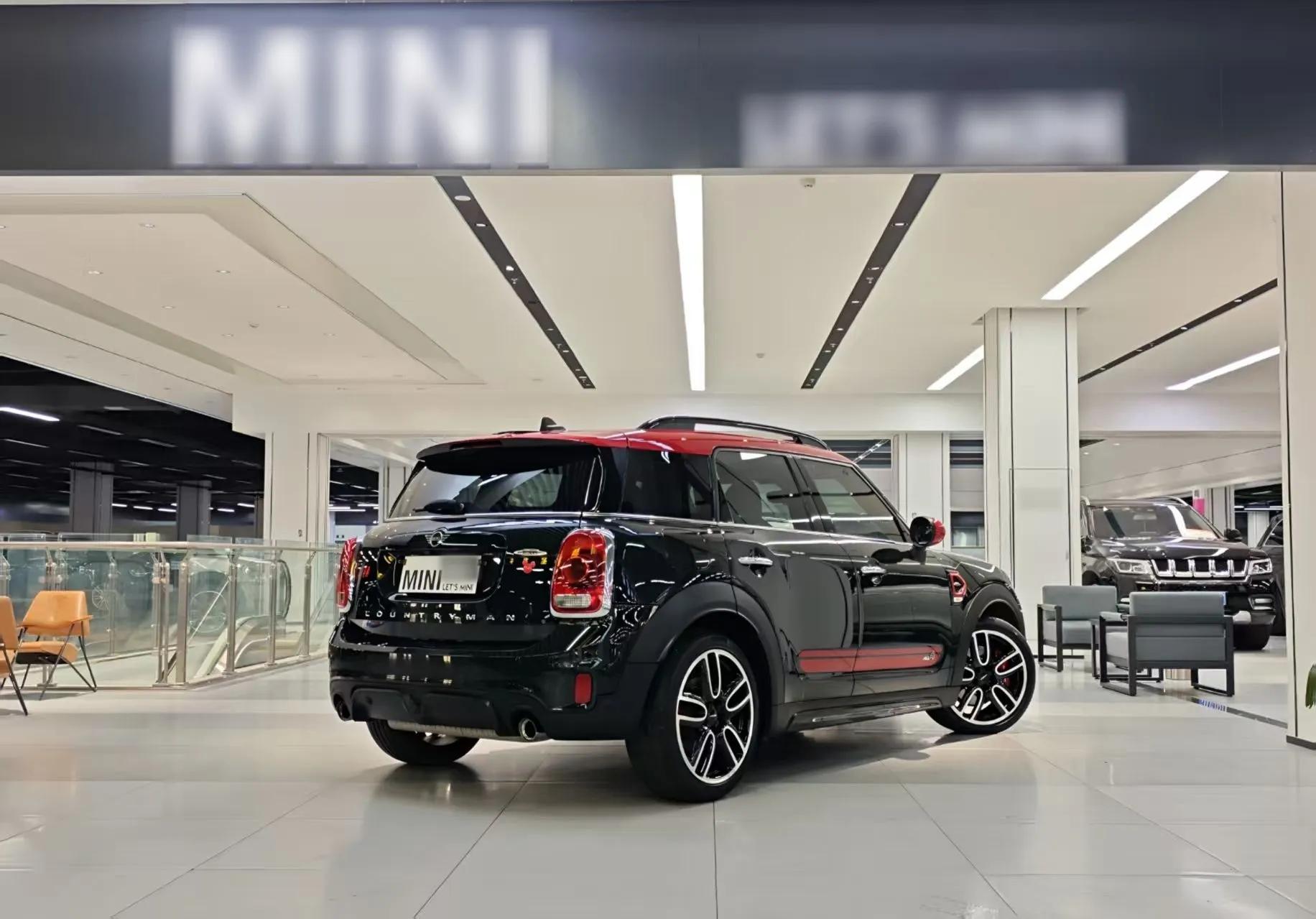 MINI JCM COUNTRYMAN 2018 2.0T JOHN COOPER WORKS ALL-IN — миниатюра 6