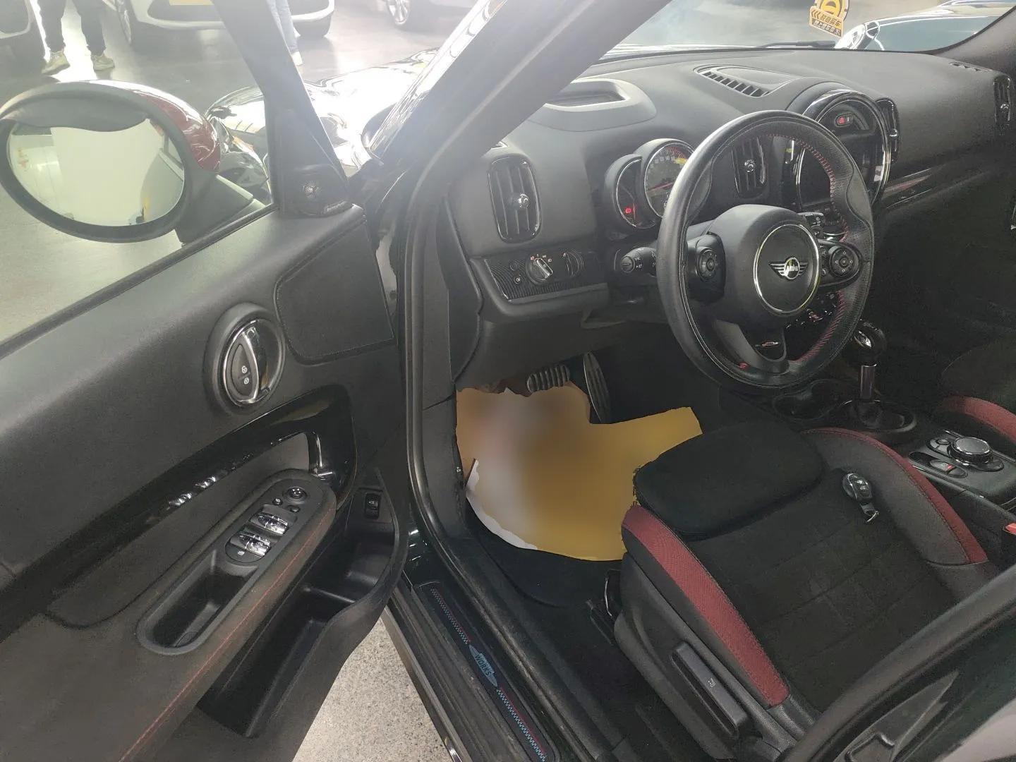 MINI JCM COUNTRYMAN 2018 2.0T JOHN COOPER WORKS ALL-IN — миниатюра 18