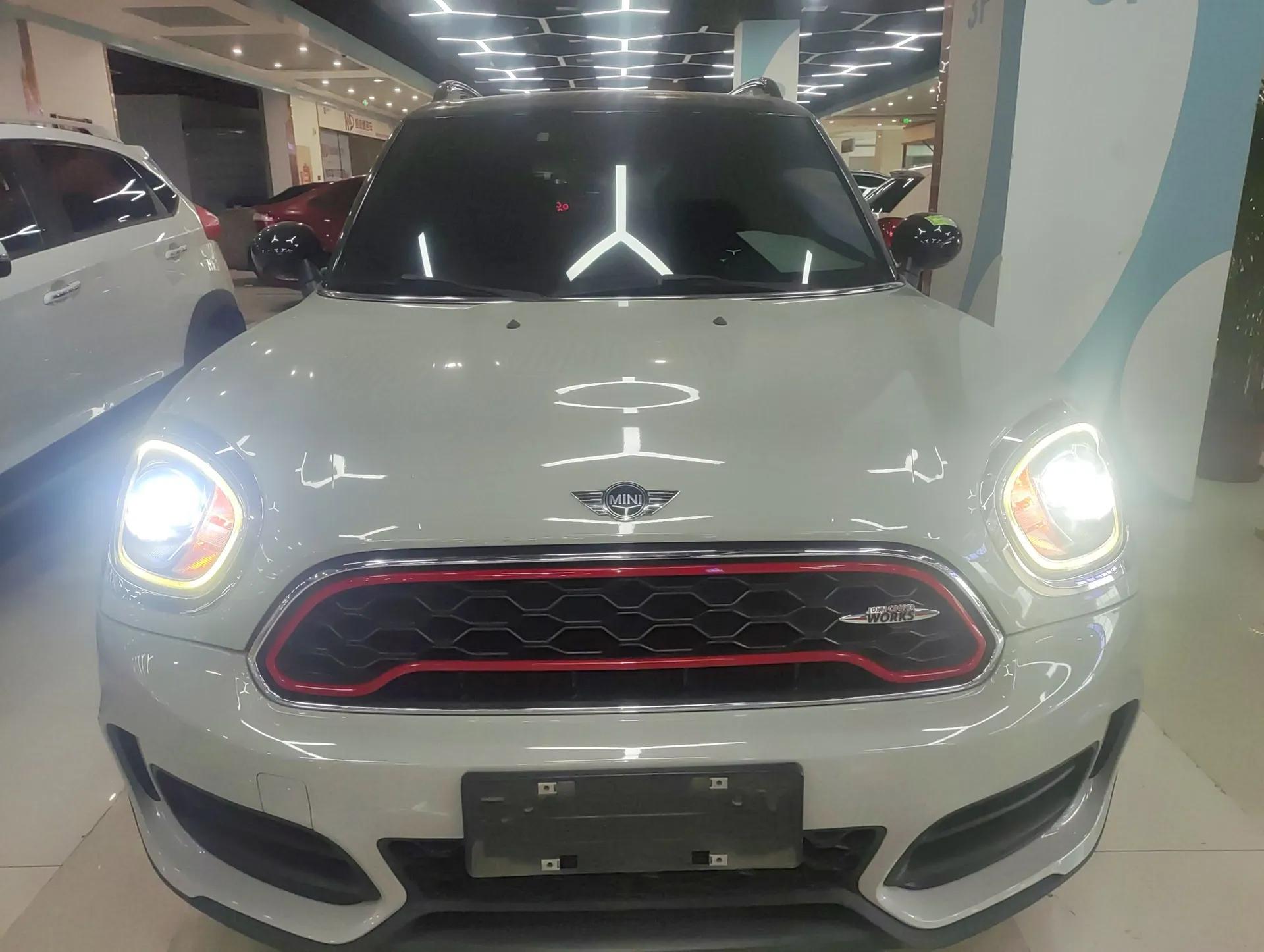MINI JCM COUNTRYMAN 2017 2.0T JOHN COOPER WORKS Traveler — миниатюра 2