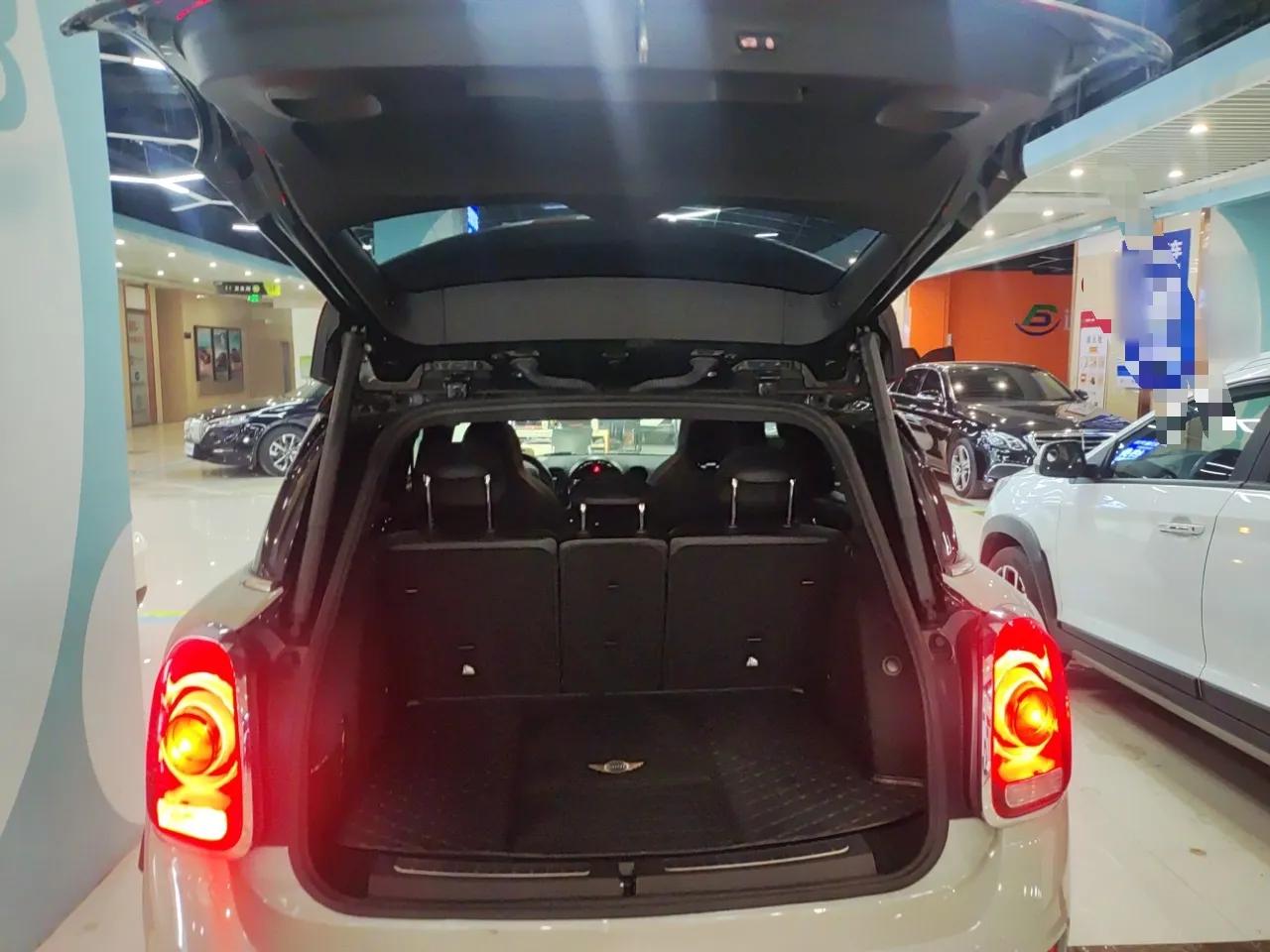 MINI JCM COUNTRYMAN 2017 2.0T JOHN COOPER WORKS Traveler — миниатюра 22
