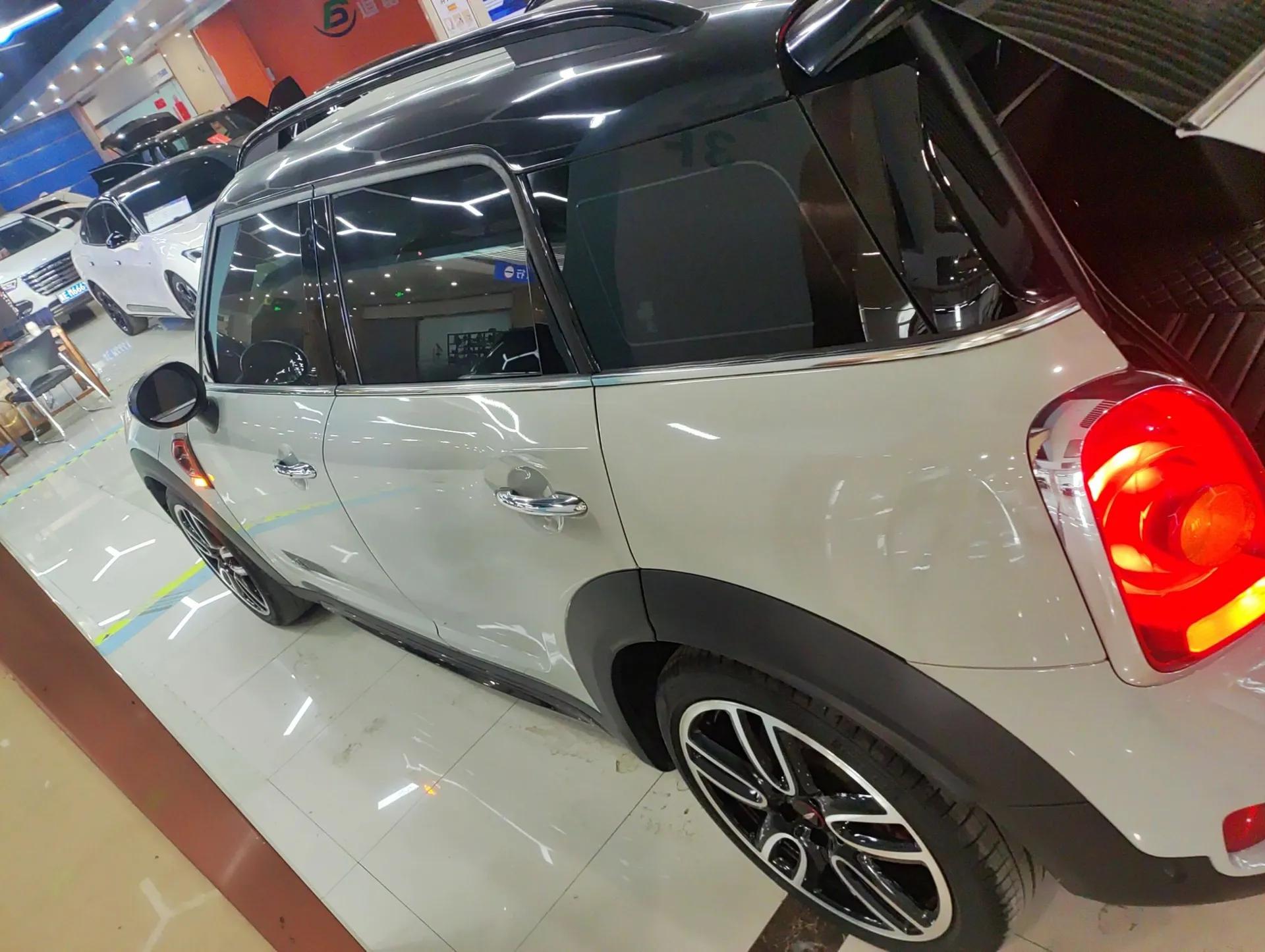 MINI JCM COUNTRYMAN 2017 2.0T JOHN COOPER WORKS Traveler — миниатюра 4