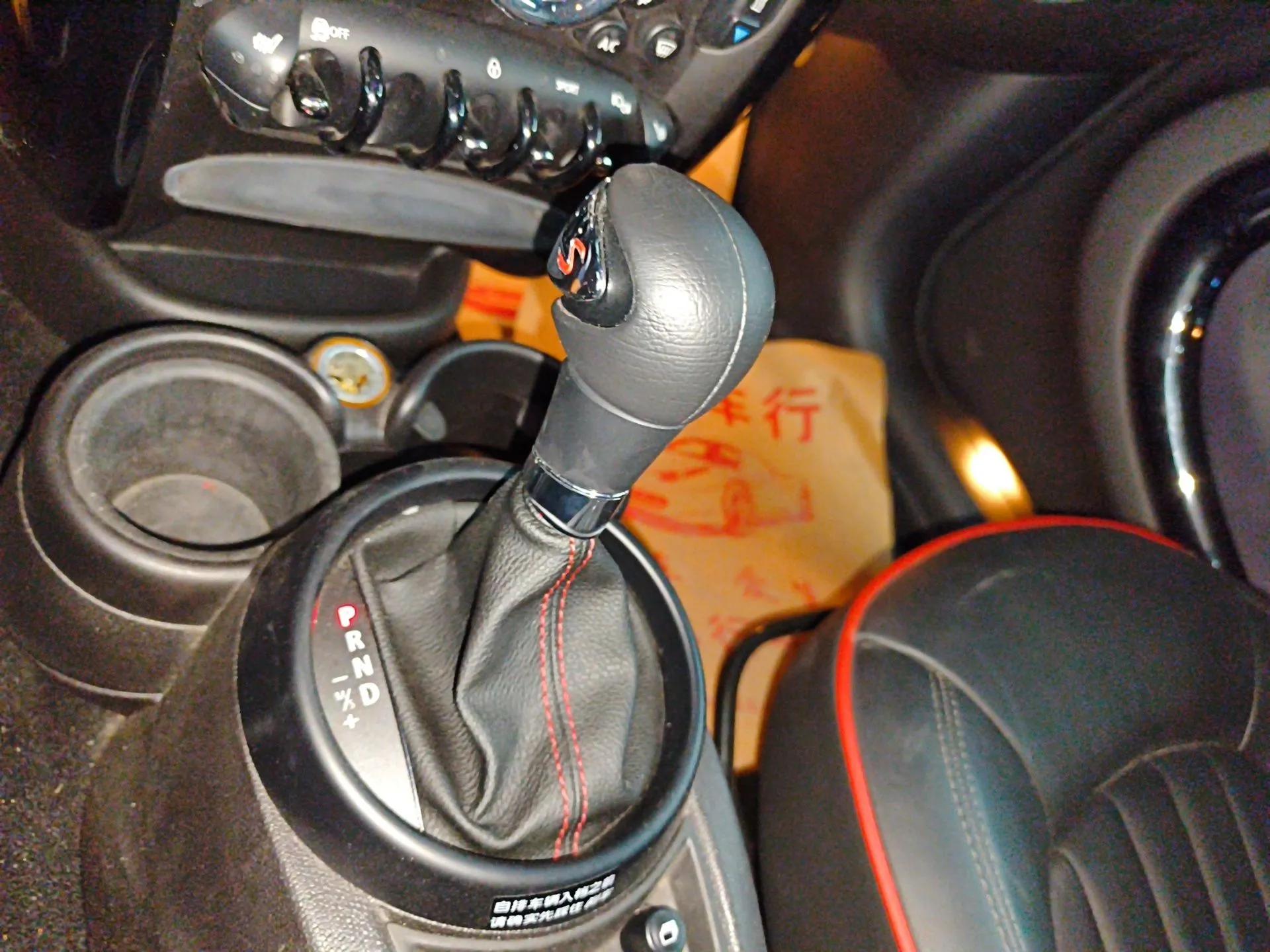 MINI JCM COUNTRYMAN 2013 1.6T JOHN COOPER WORKS ALL4 — миниатюра 16