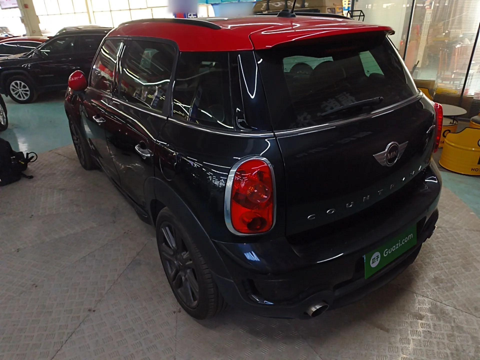 MINI JCM COUNTRYMAN 2013 1.6T JOHN COOPER WORKS ALL4 — миниатюра 7