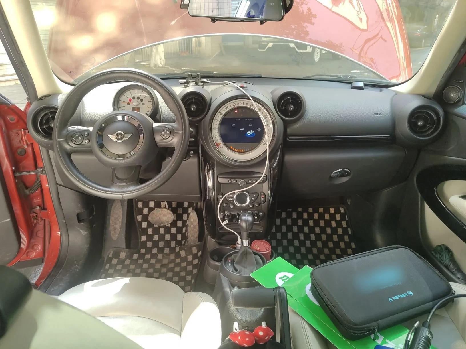 MINI Paceman  — миниатюра 10