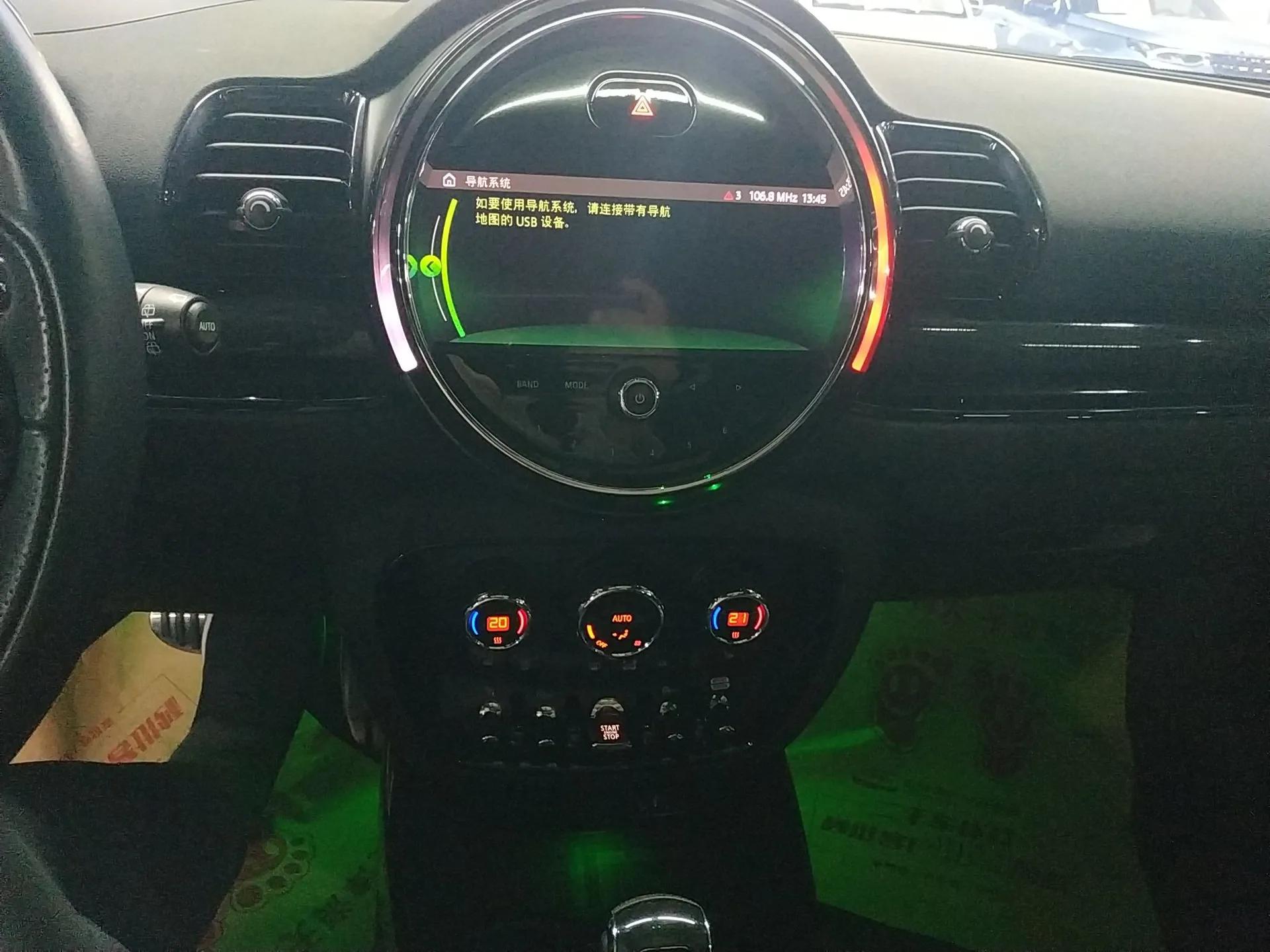 MINI JCW CLUBMAN 2021 2.0T JOHN COOPER WORKS ALL-IN — миниатюра 16
