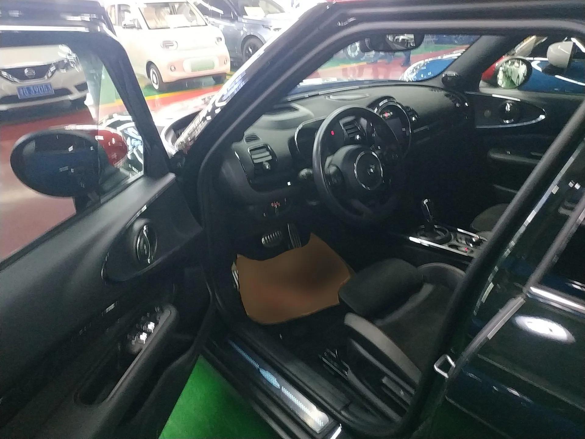 MINI JCW CLUBMAN 2021 2.0T JOHN COOPER WORKS ALL-IN — миниатюра 19