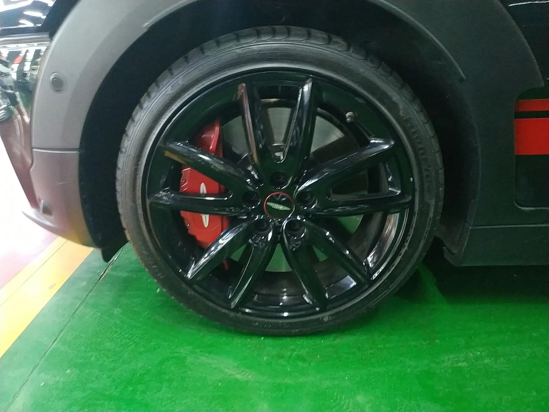 MINI JCW CLUBMAN 2021 2.0T JOHN COOPER WORKS ALL-IN — миниатюра 8