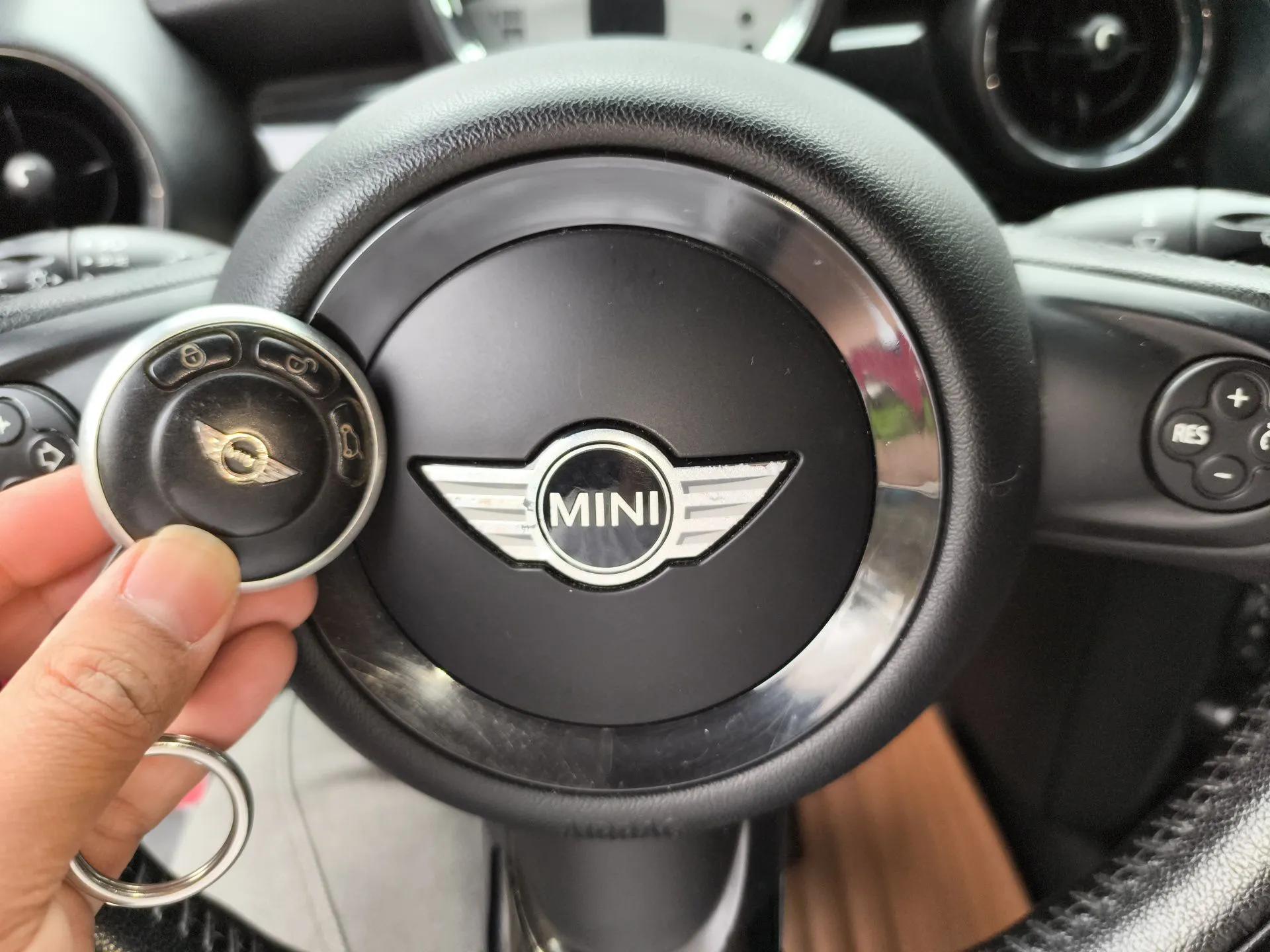 MINI Coupe 2012 1.6L COOPER — миниатюра 9