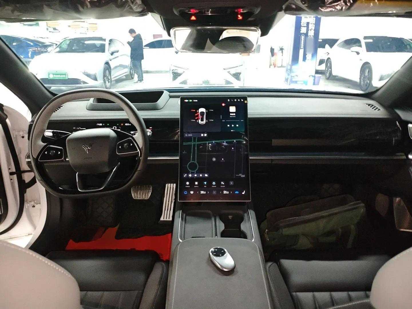 NETA S Shooting Brake 2024 Range-Extended 300 Standard Edition — миниатюра 13